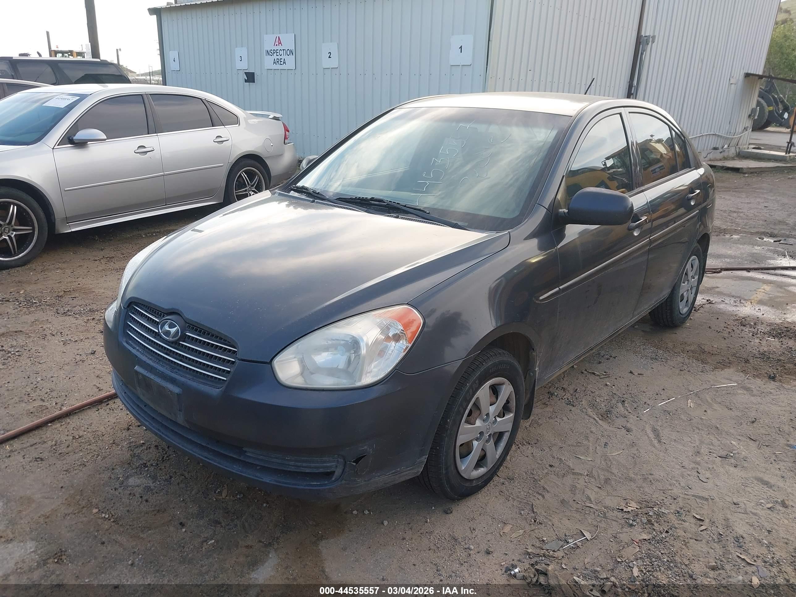 HYUNDAI ACCENT image 2
