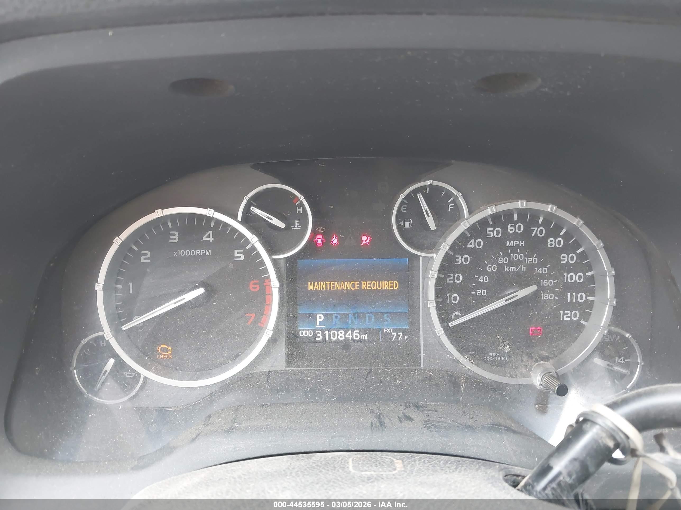 TOYOTA TUNDRA image 7