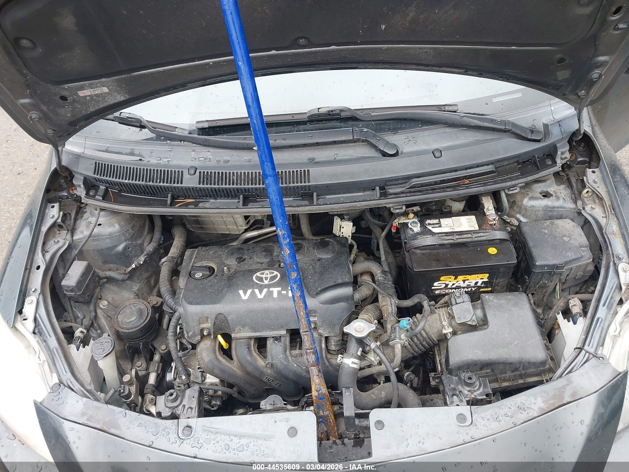 TOYOTA YARIS image 10