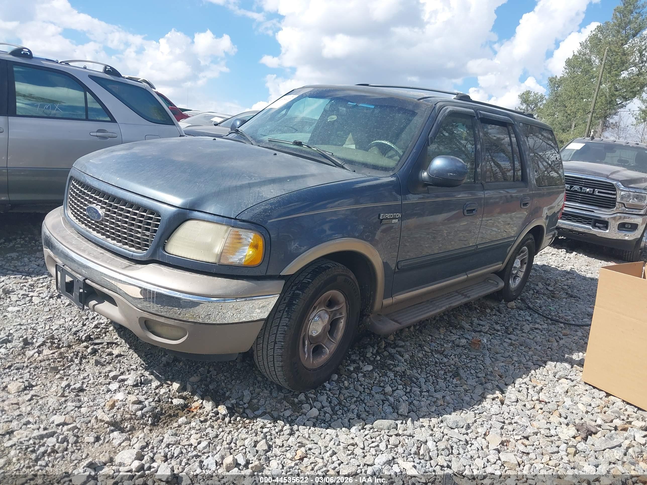 FORD EXPEDITION image 2