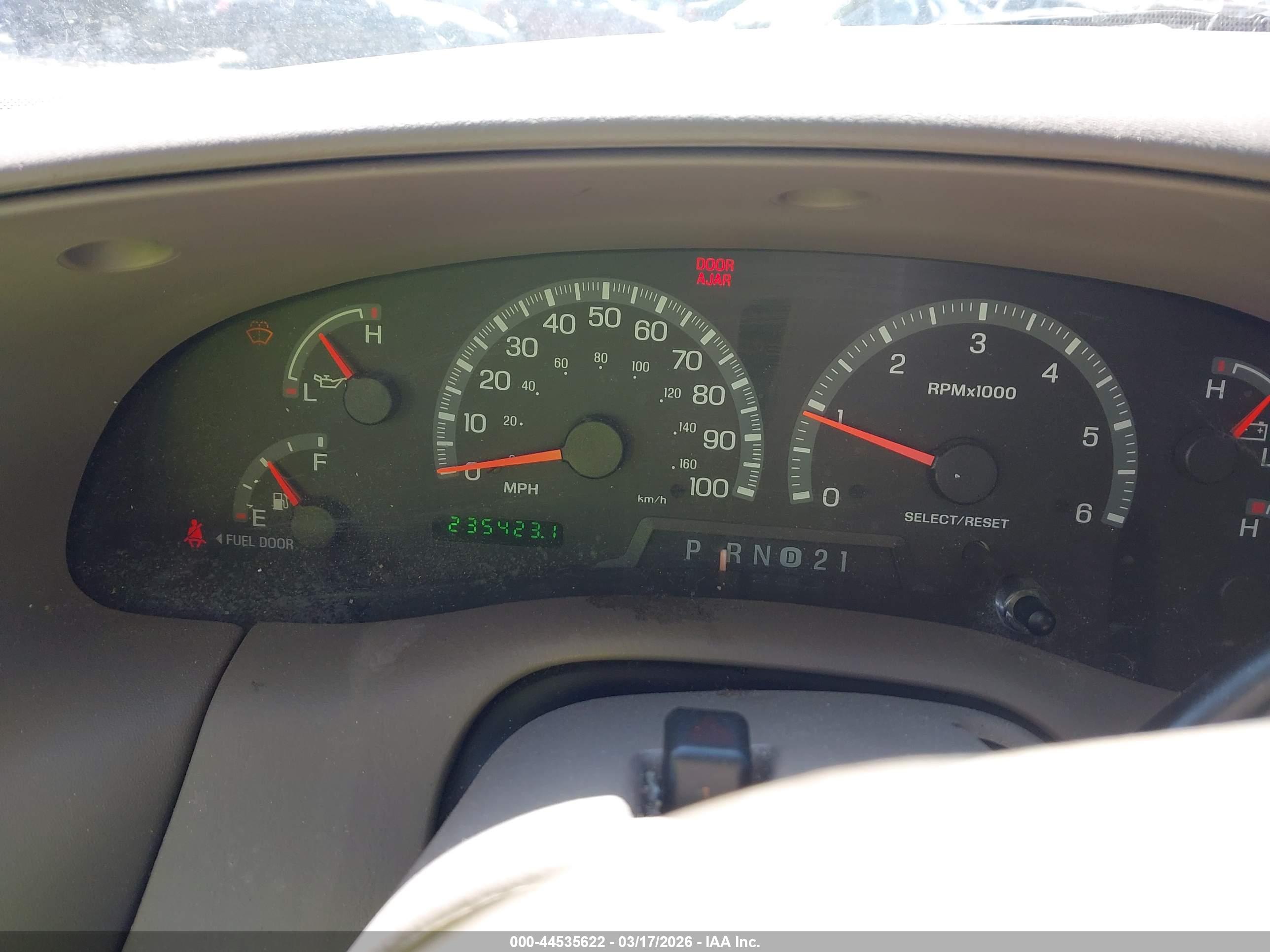 FORD EXPEDITION image 7