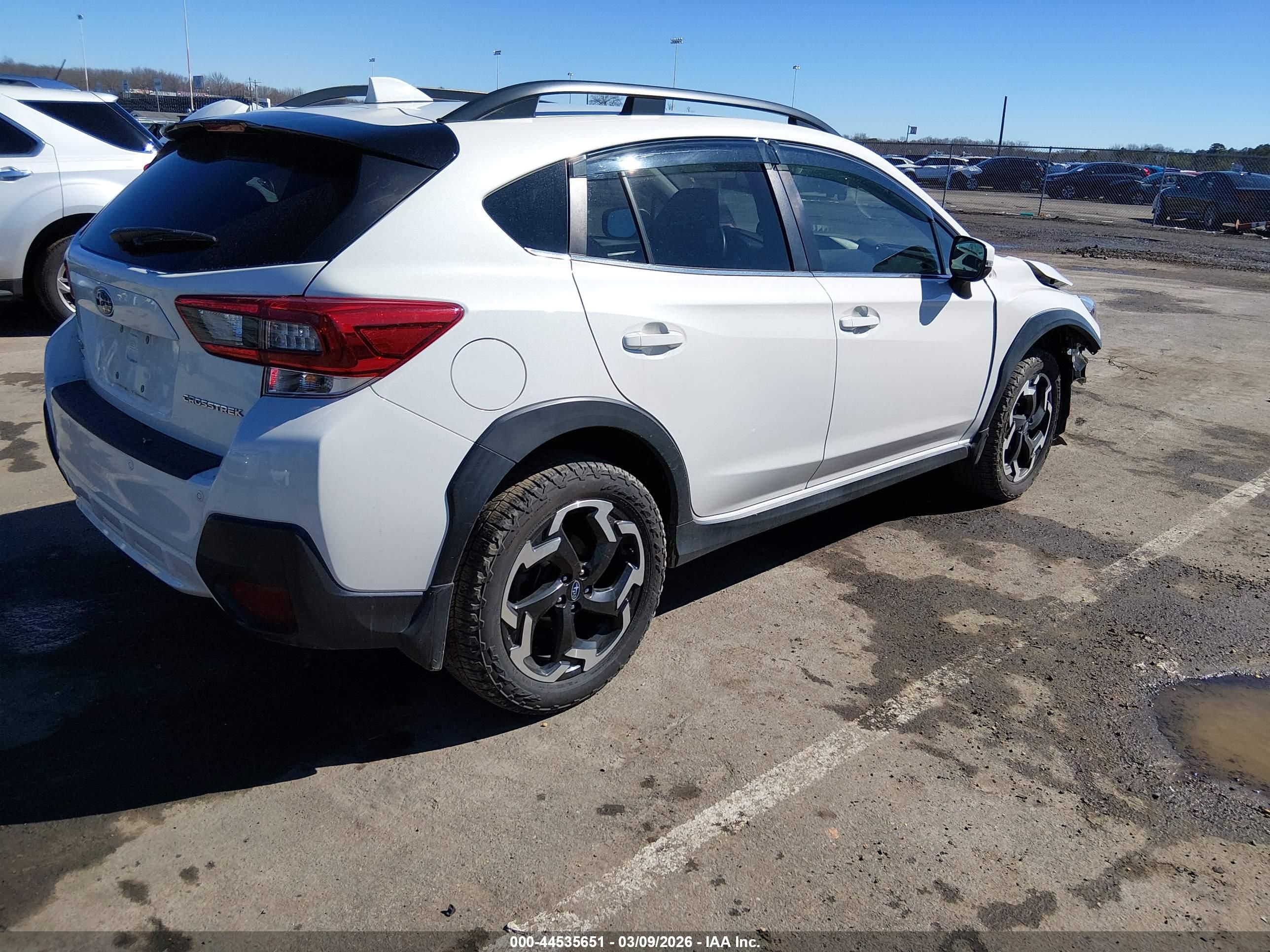 SUBARU CROSSTREK image 4