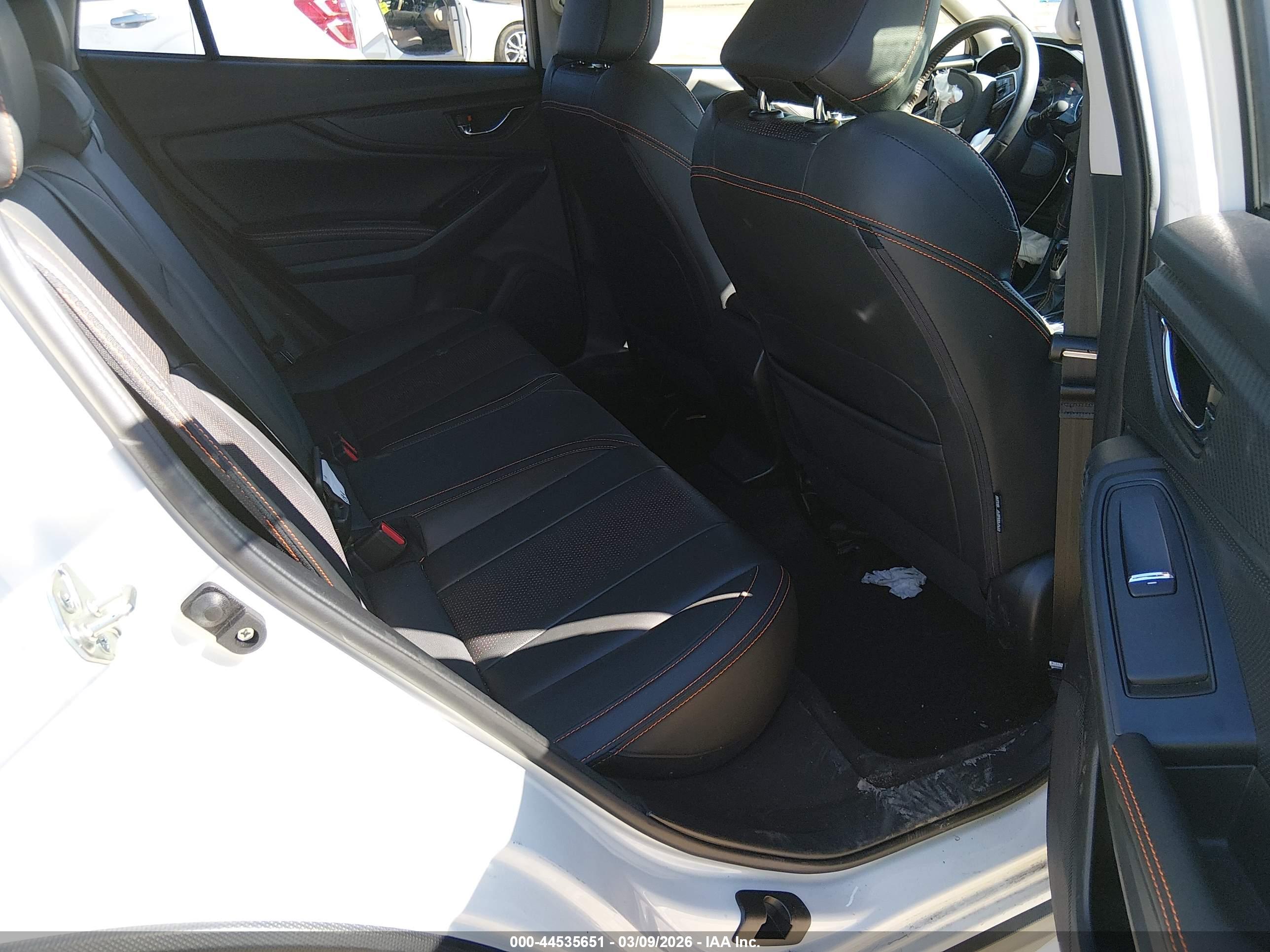 SUBARU CROSSTREK image 8