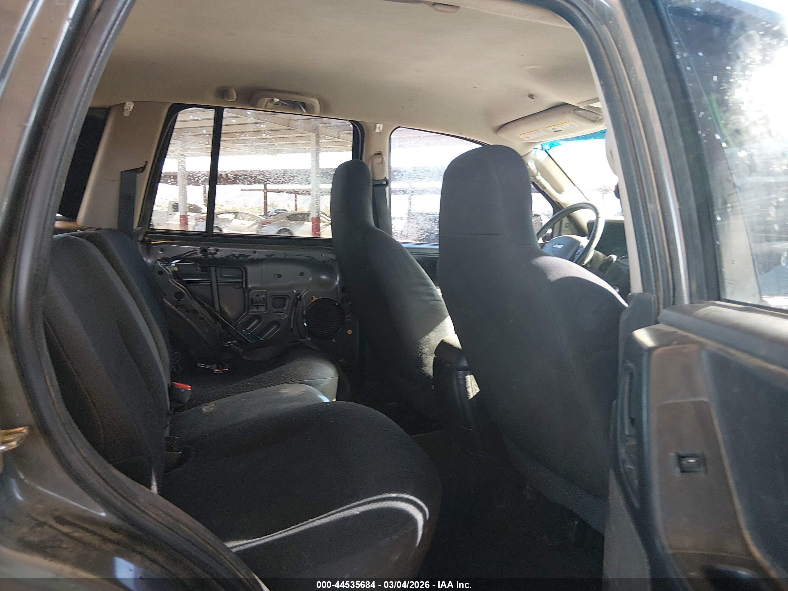 JEEP GRAND image 8