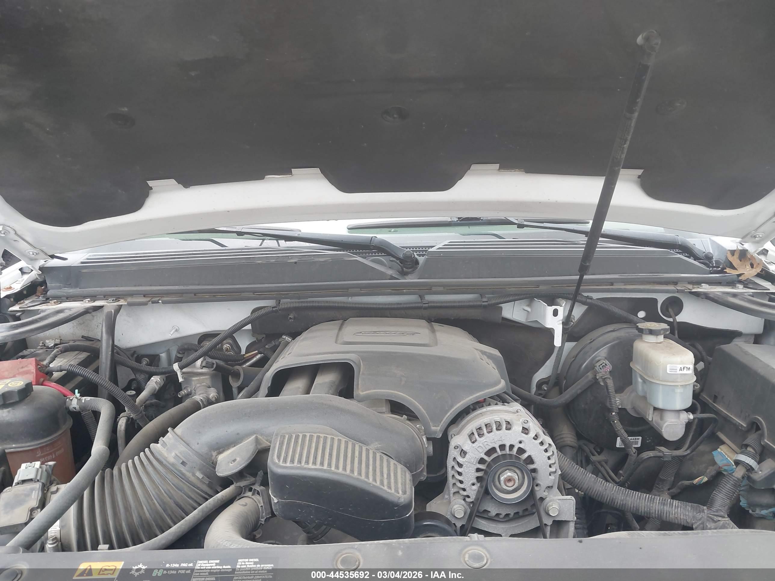 CHEVROLET TAHOE image 10