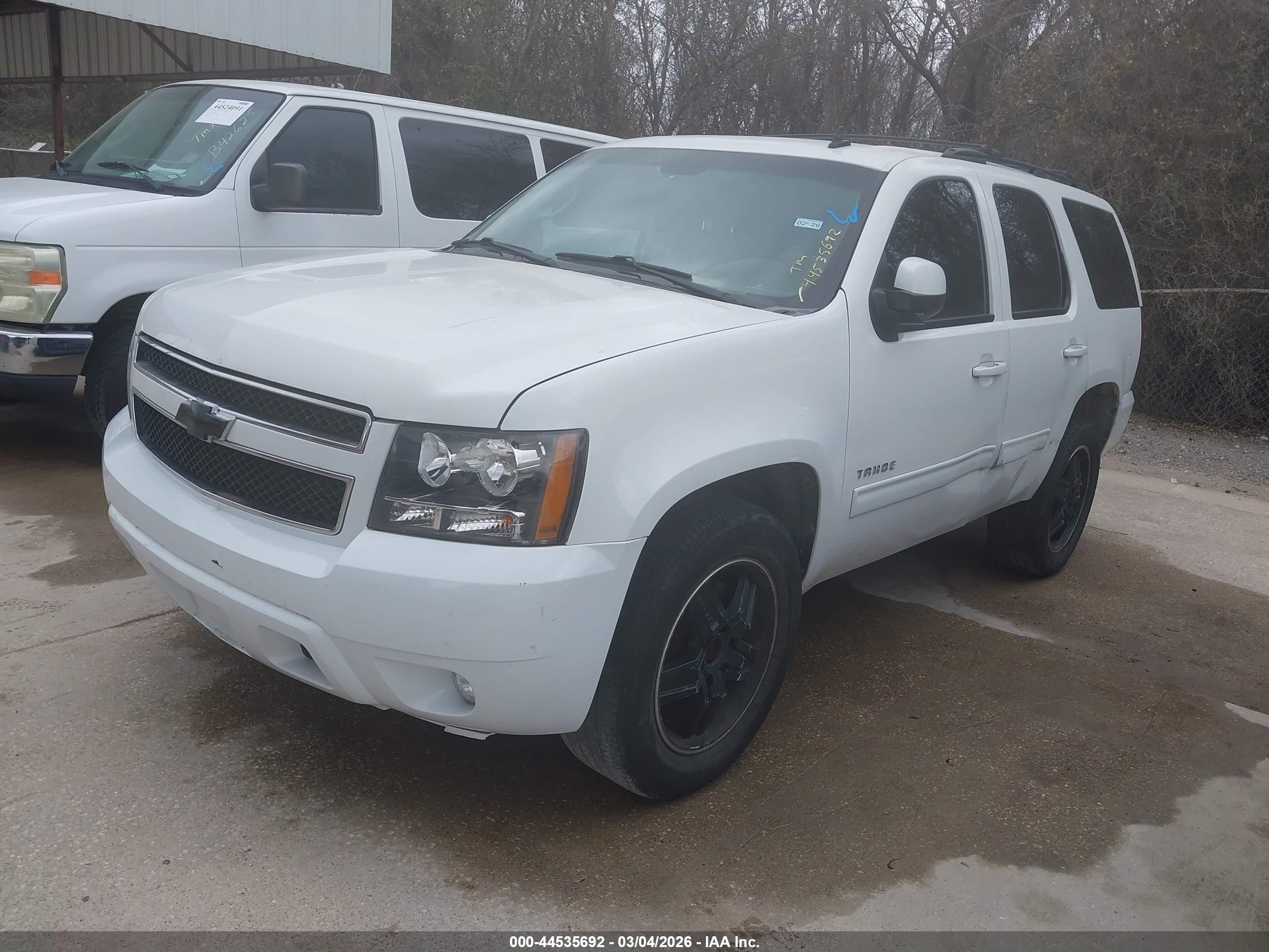 CHEVROLET TAHOE image 2