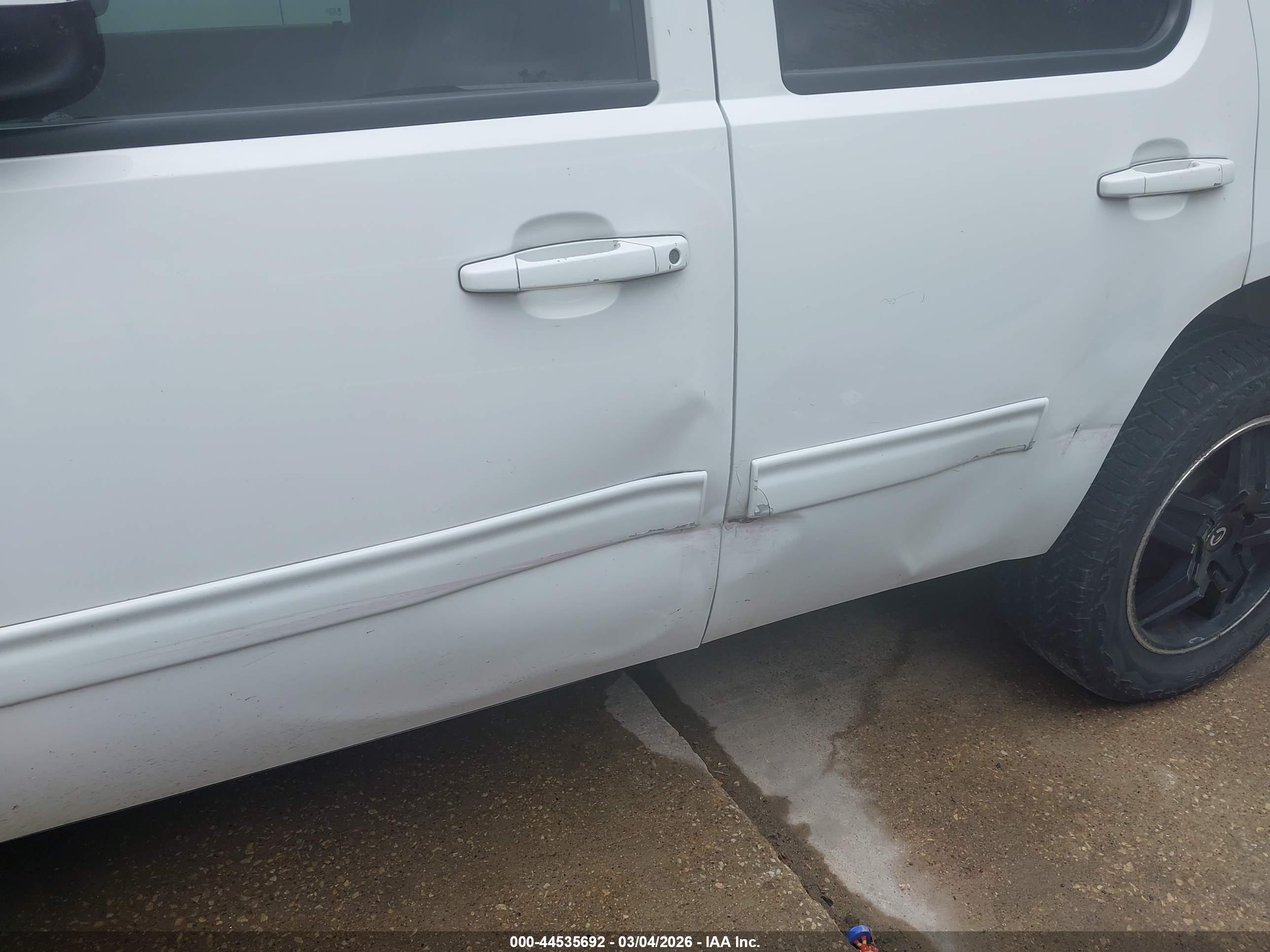 CHEVROLET TAHOE image 6