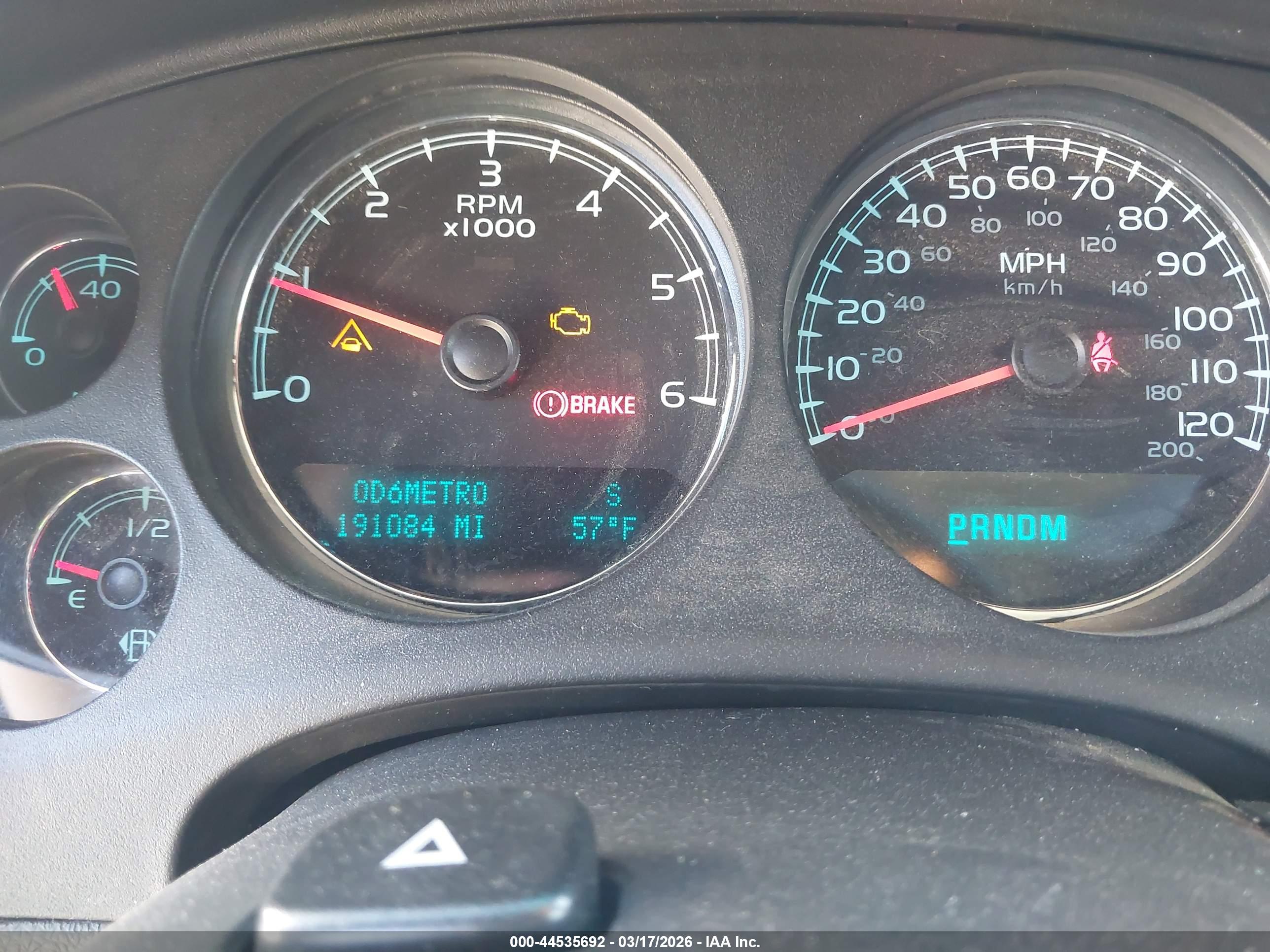 CHEVROLET TAHOE image 7