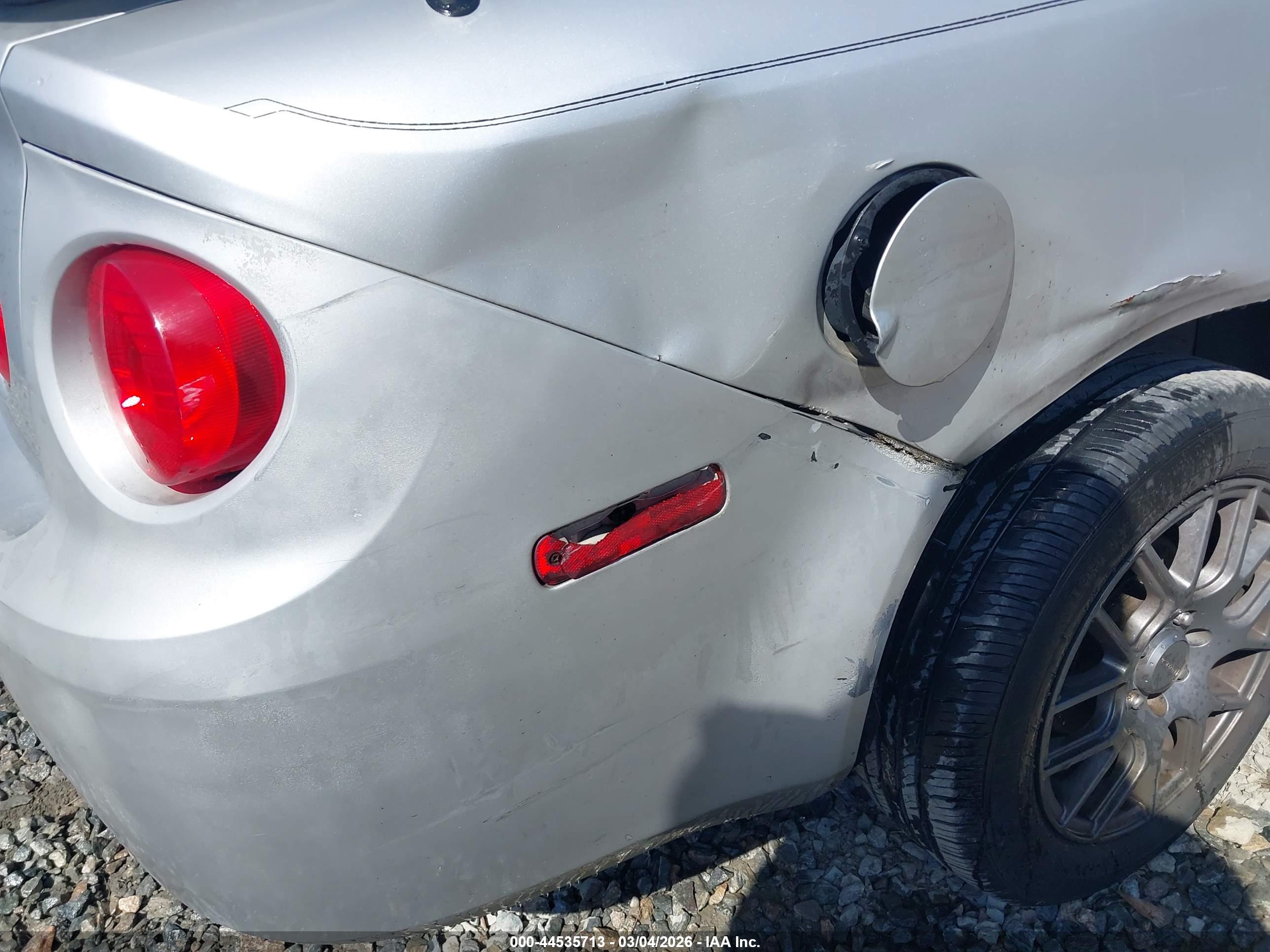 CHEVROLET COBALT image 6