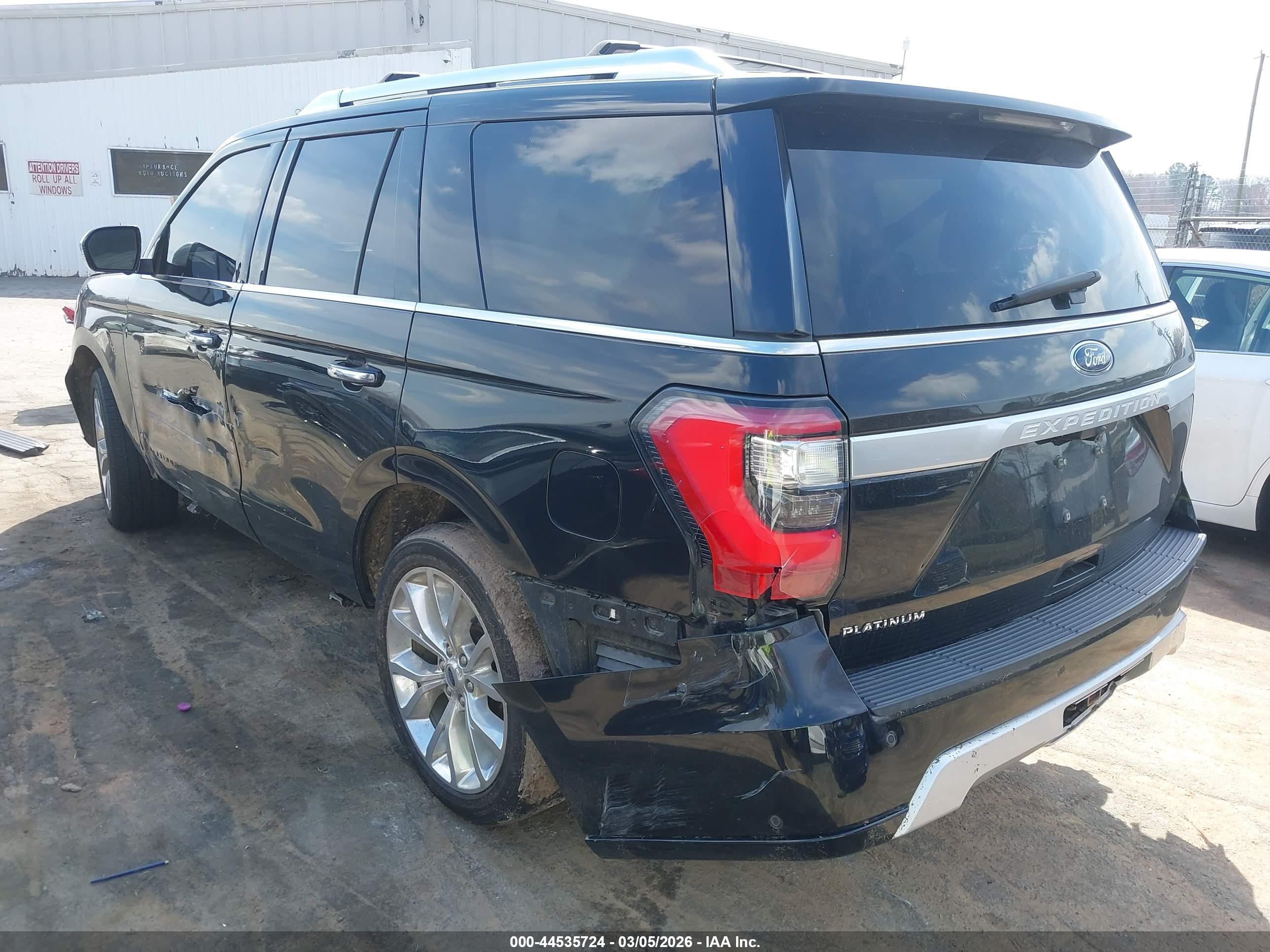 FORD EXPEDITION image 3