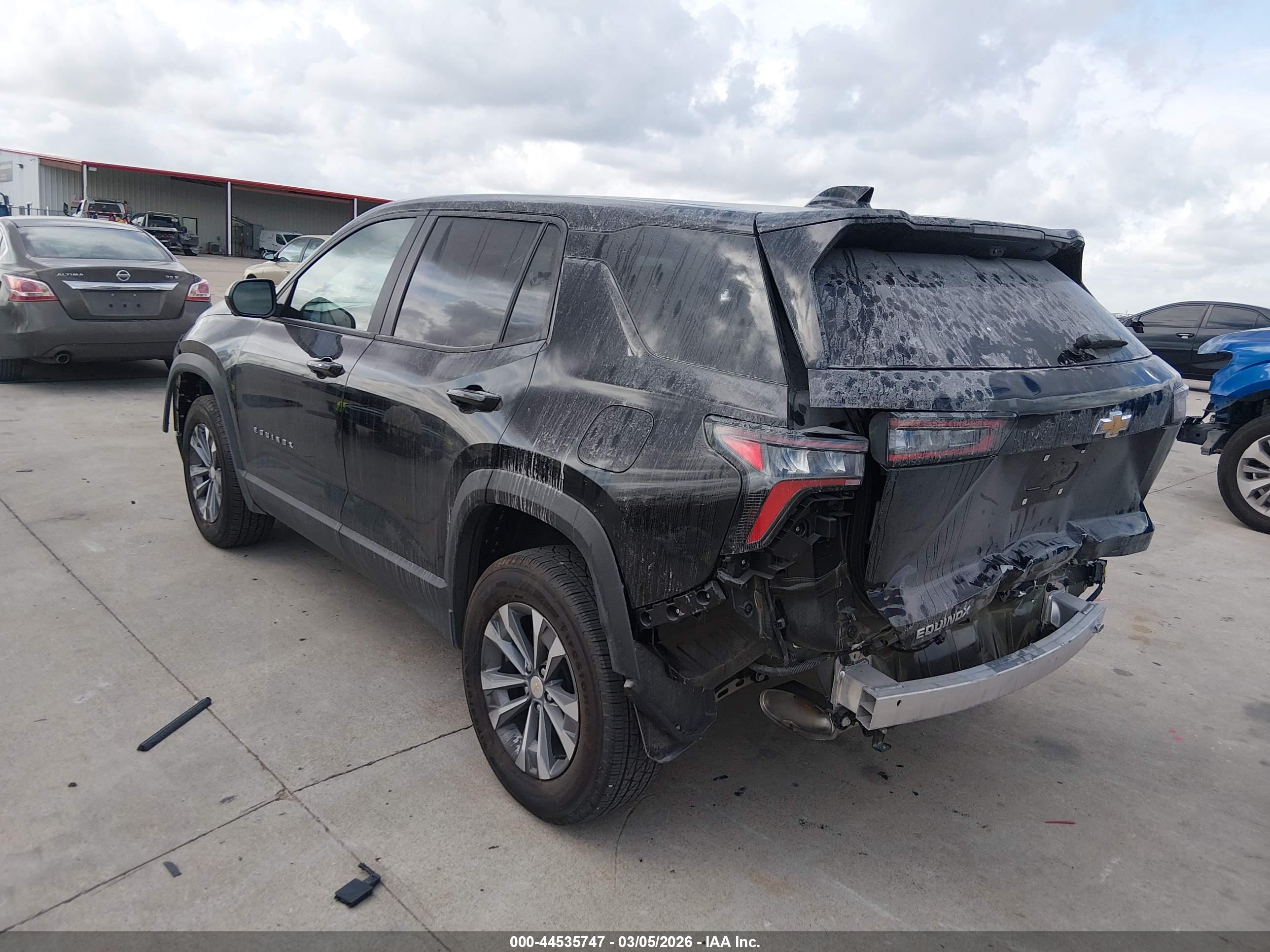 CHEVROLET EQUINOX image 3