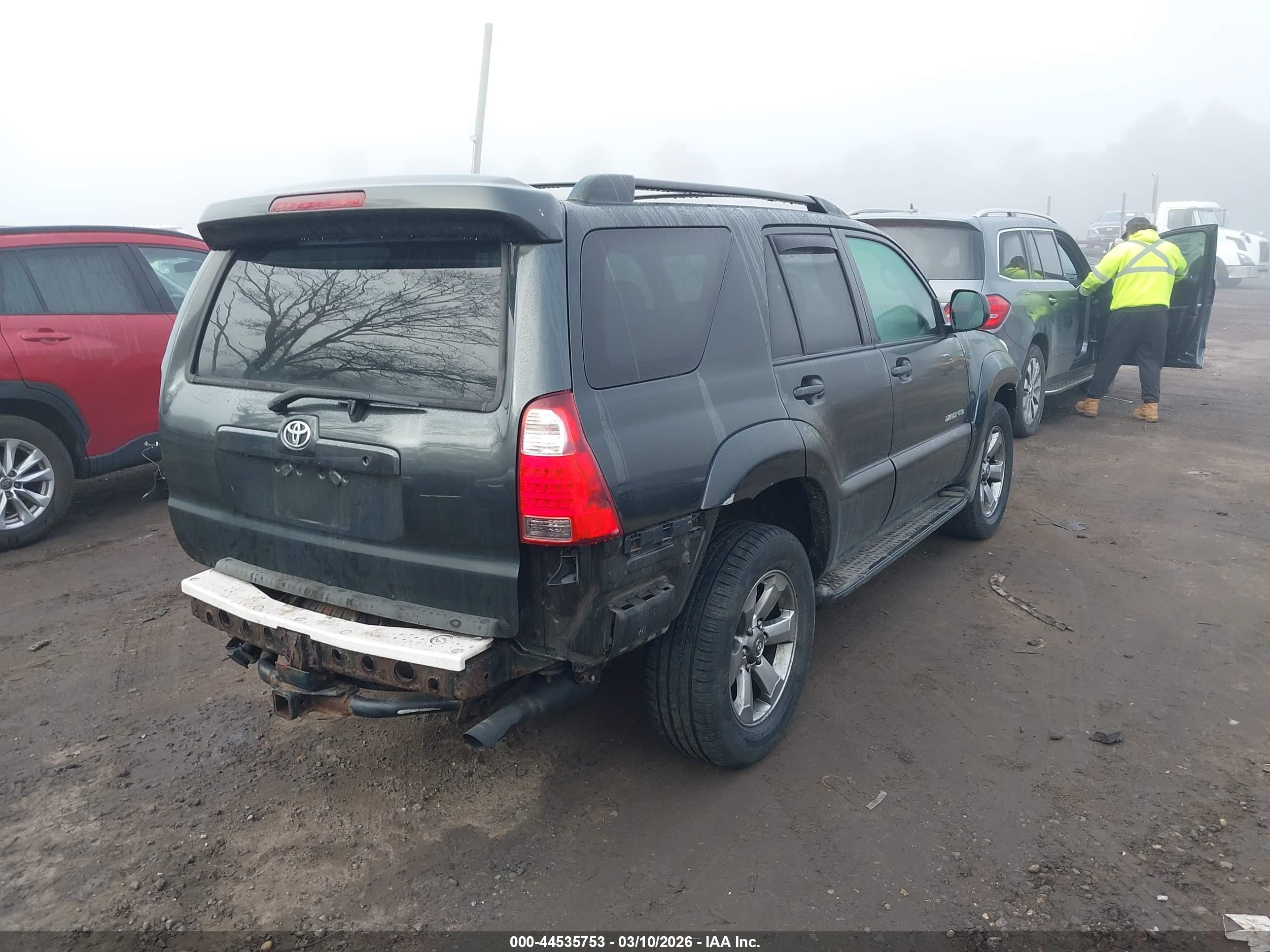 TOYOTA 4RUNNER image 4