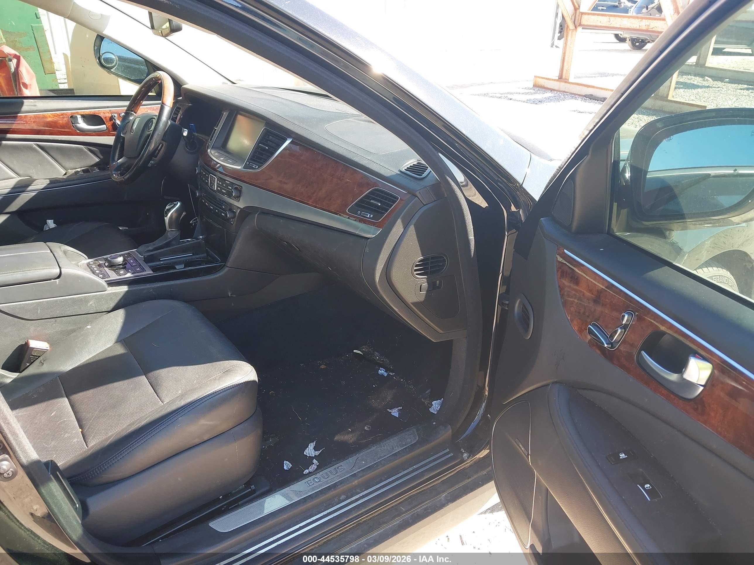 HYUNDAI EQUUS image 5