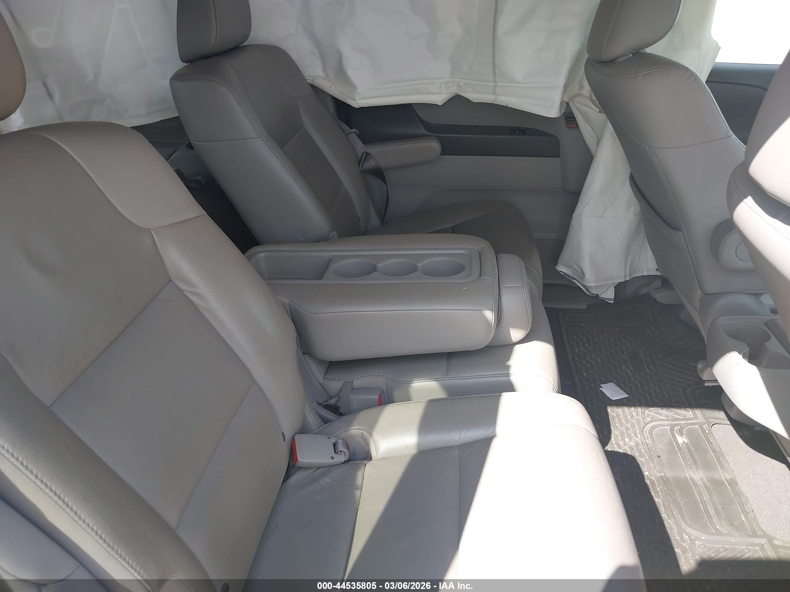 HONDA ODYSSEY image 8
