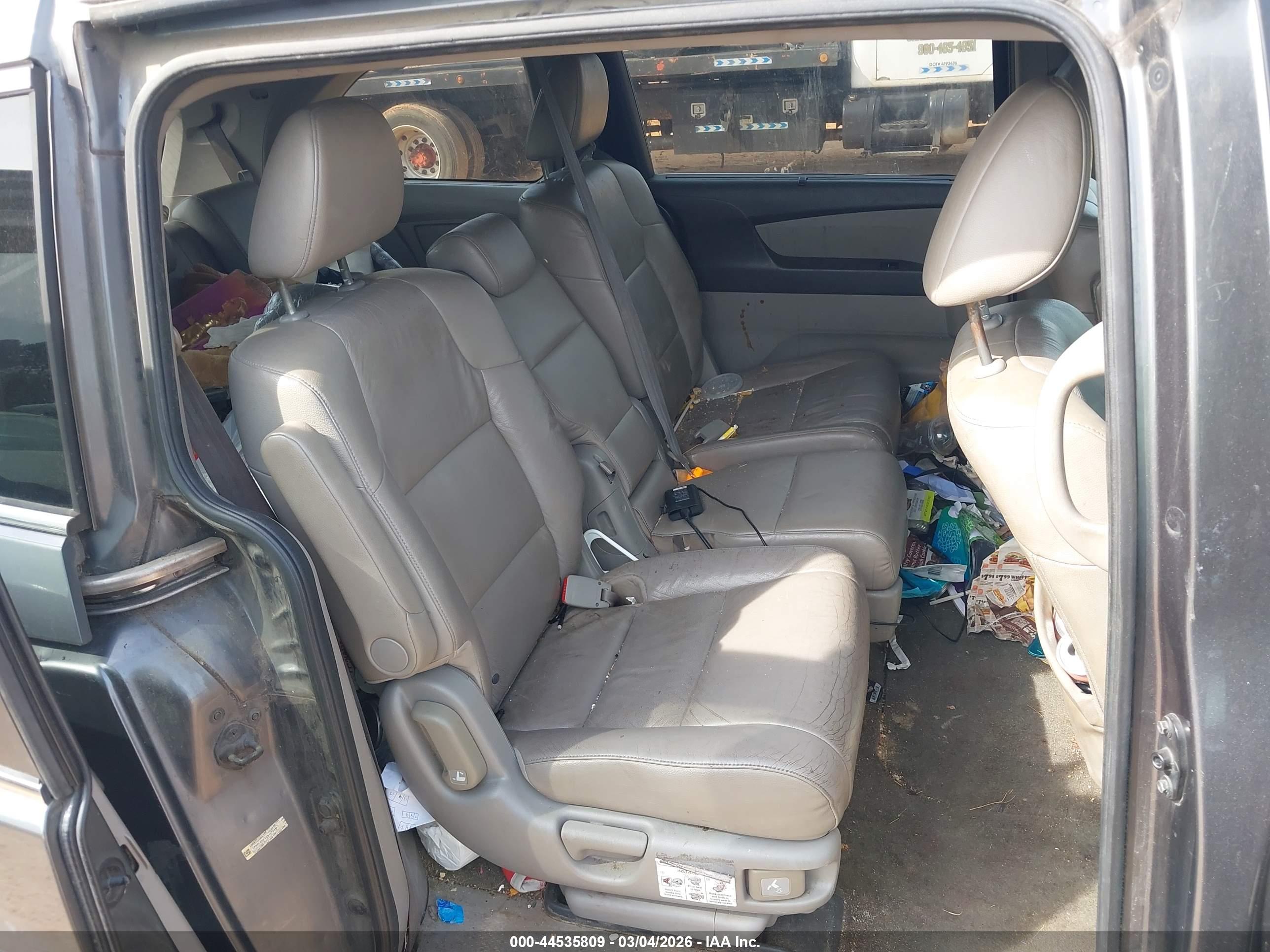 HONDA ODYSSEY image 8