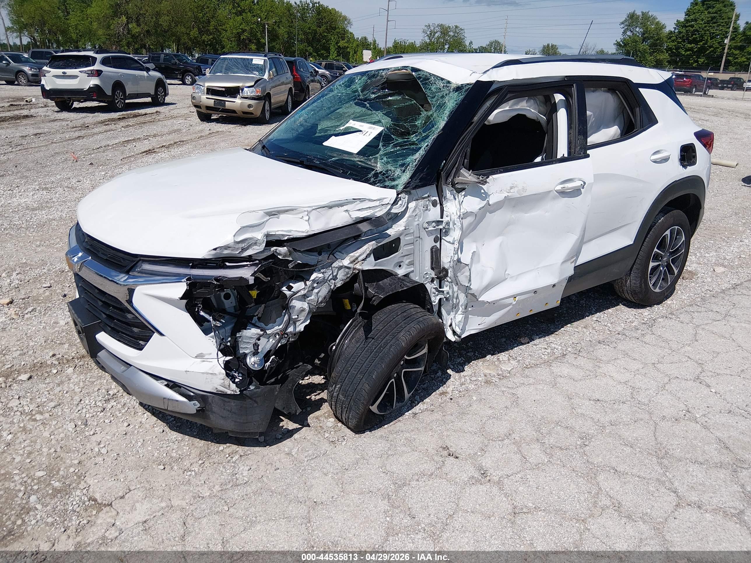 CHEVROLET TRAILBLAZER image 2