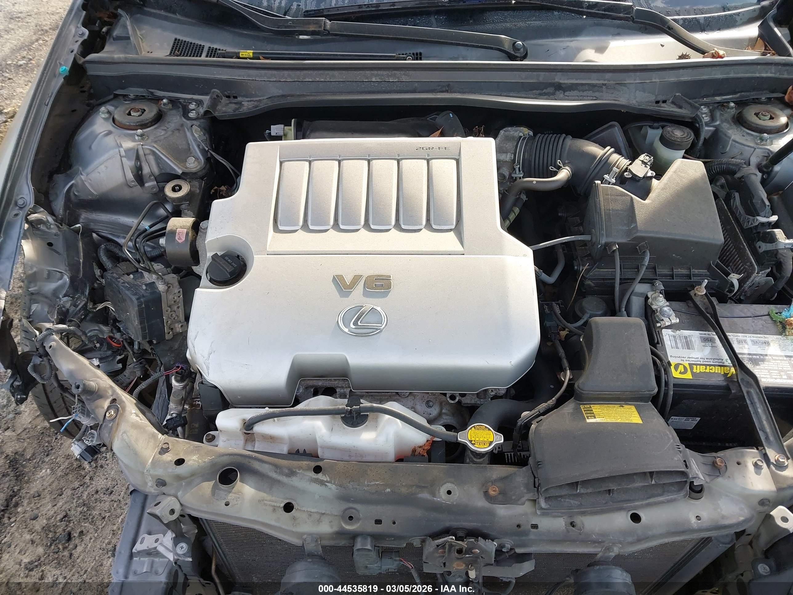 LEXUS ES image 10