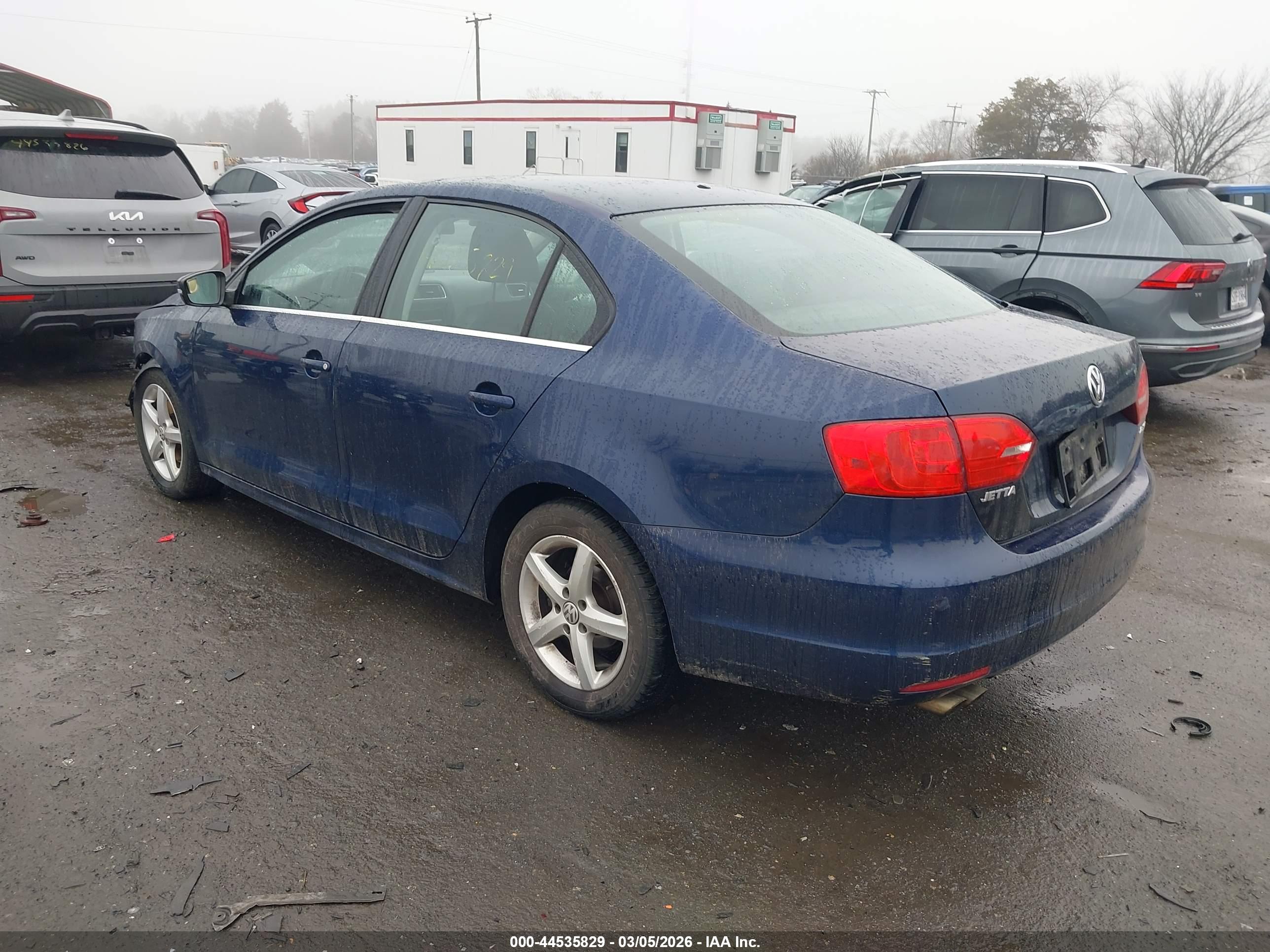 VOLKSWAGEN JETTA image 3