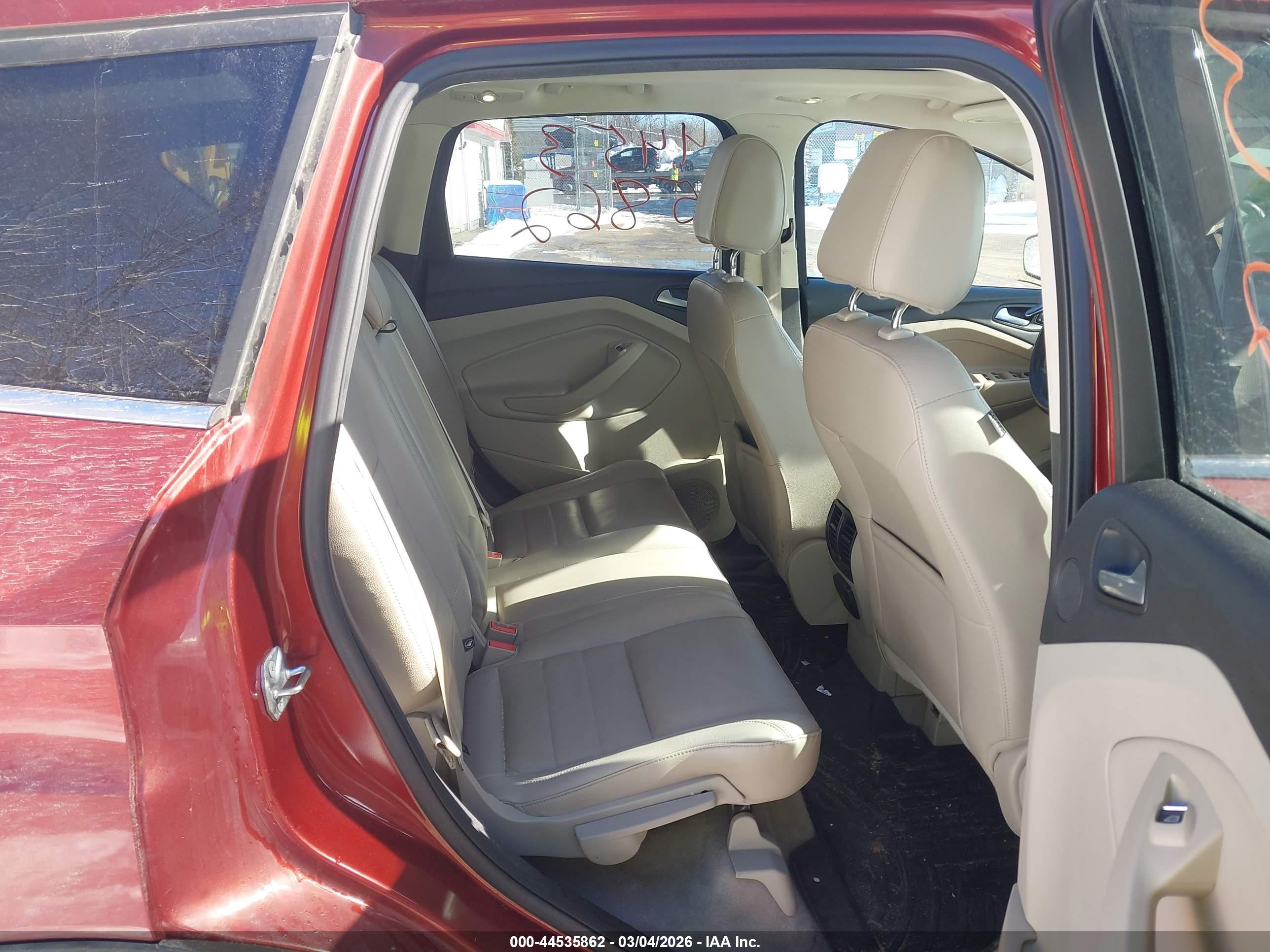 FORD ESCAPE image 8