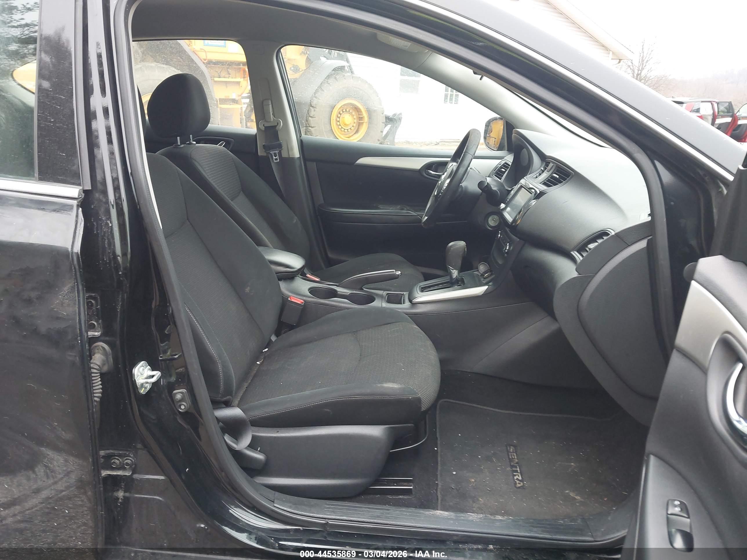 NISSAN SENTRA image 5