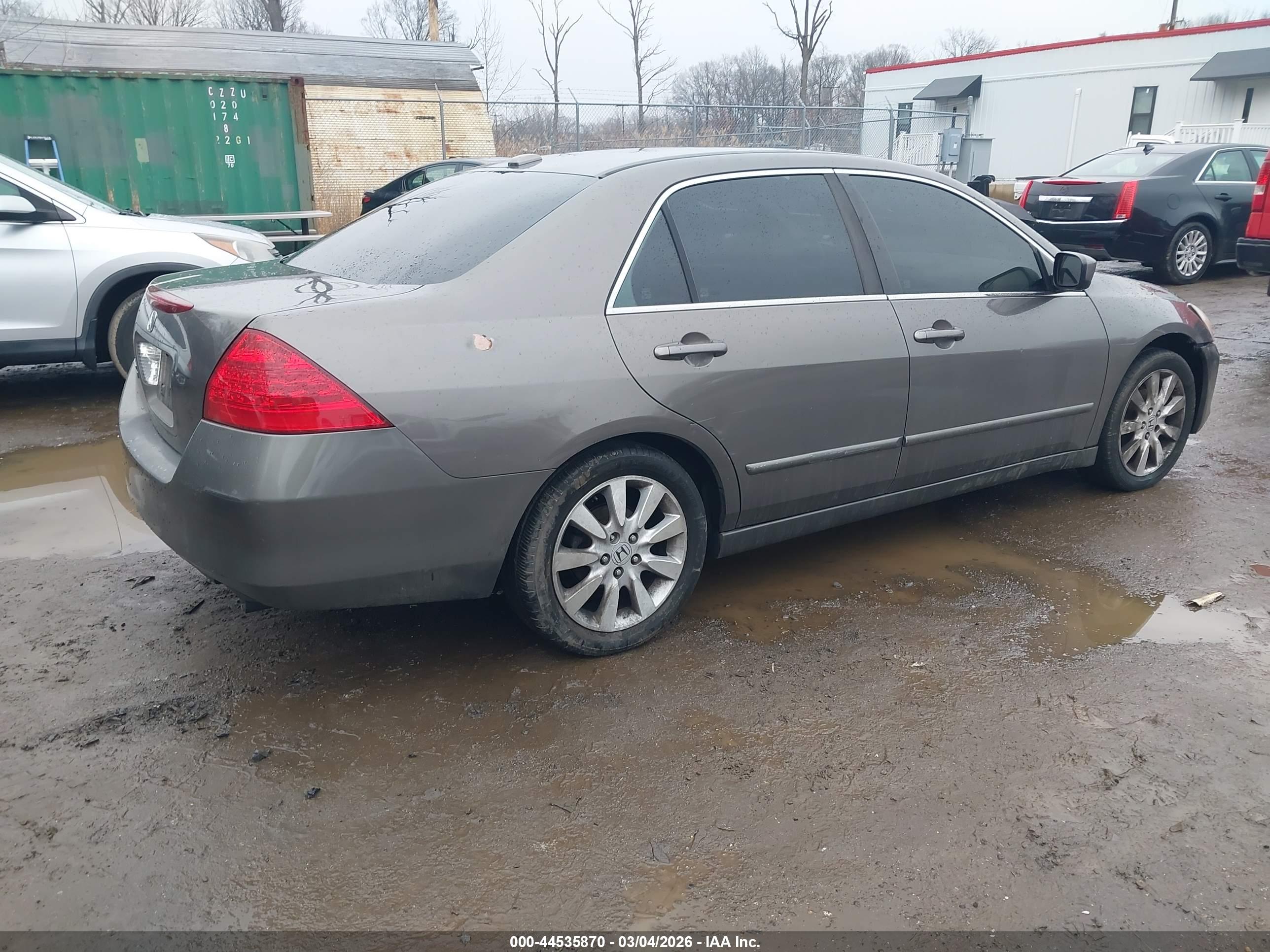 HONDA ACCORD image 4