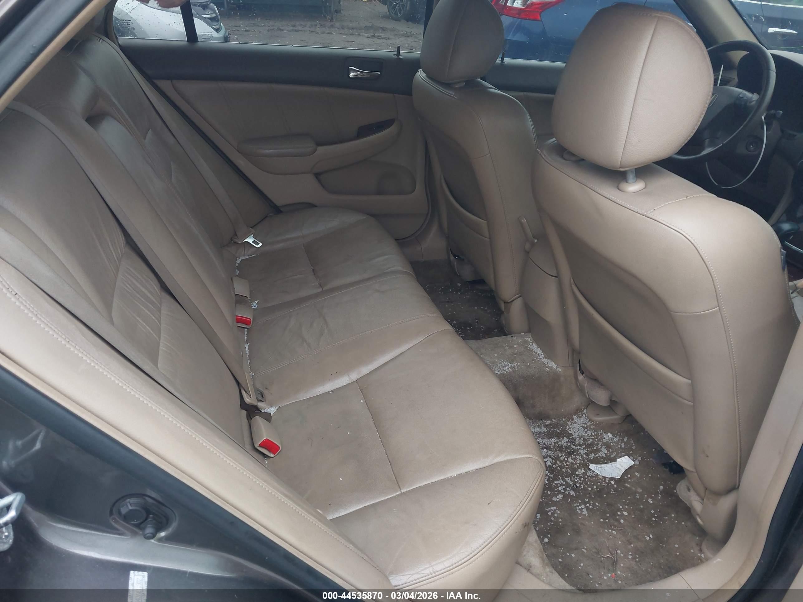HONDA ACCORD image 8