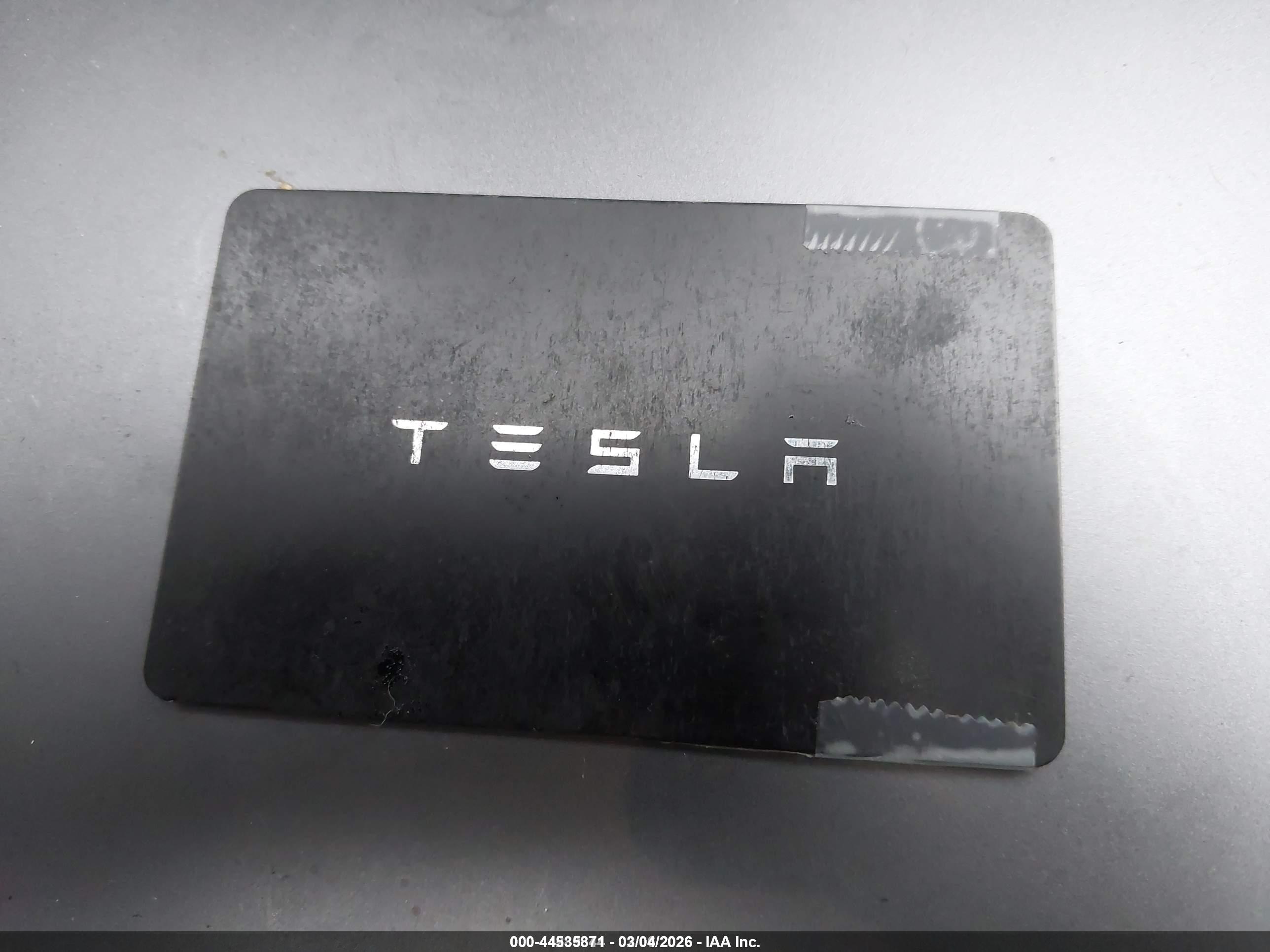 TESLA MODEL image 11