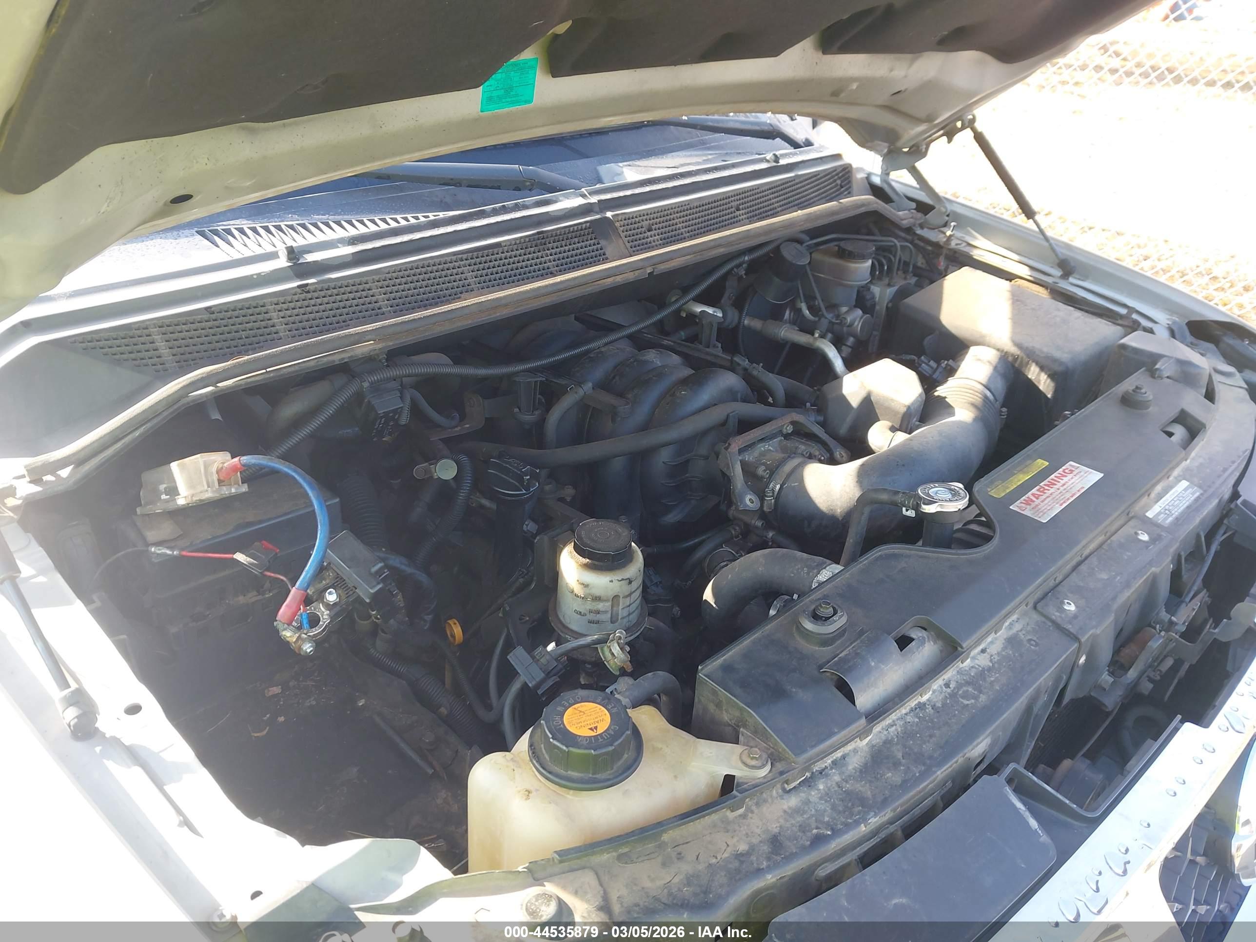 NISSAN TITAN image 10