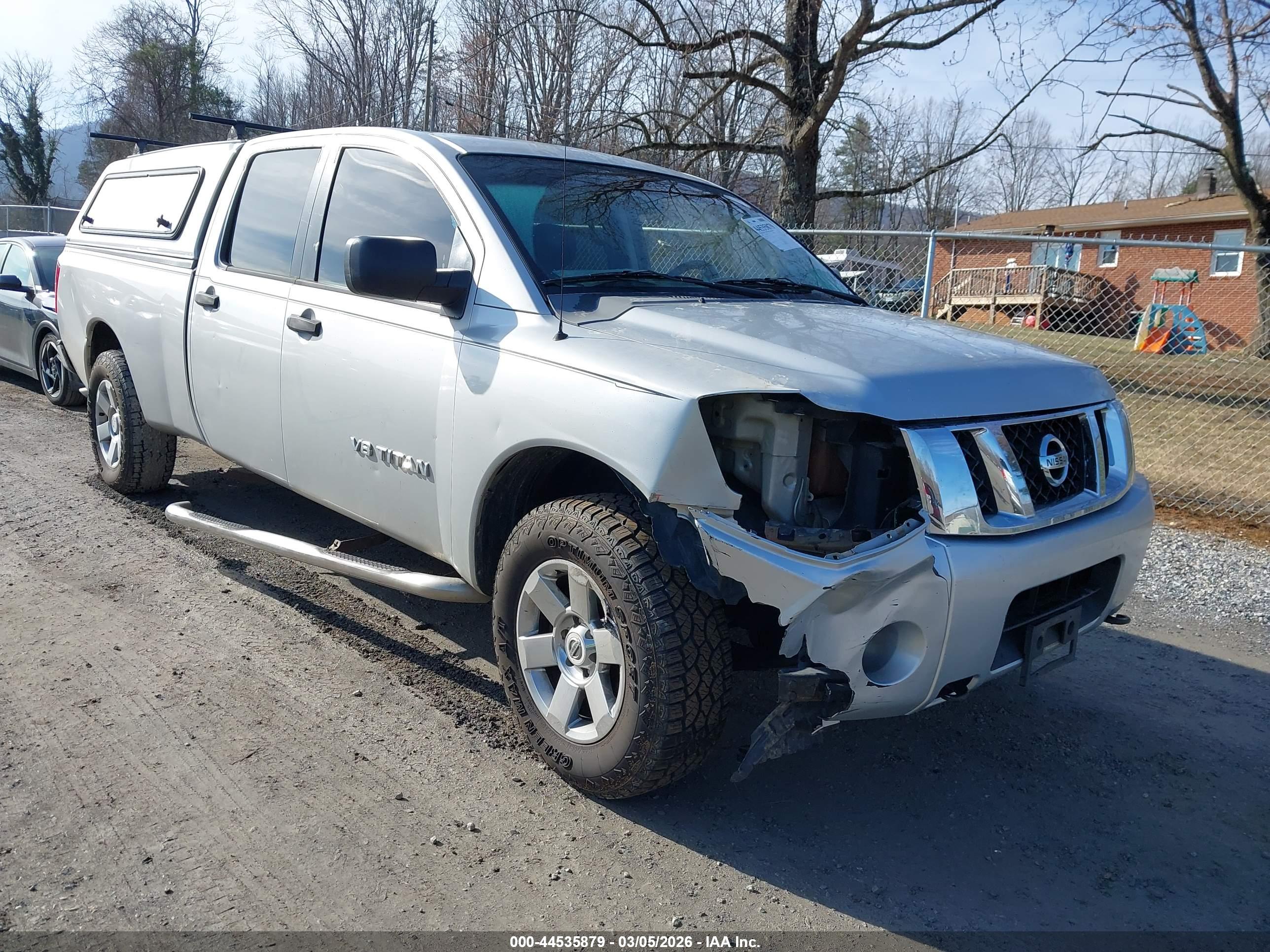NISSAN TITAN image 6
