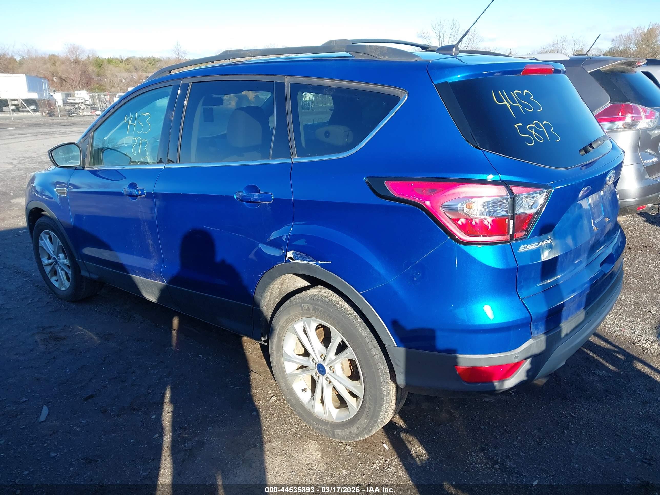 FORD ESCAPE image 3