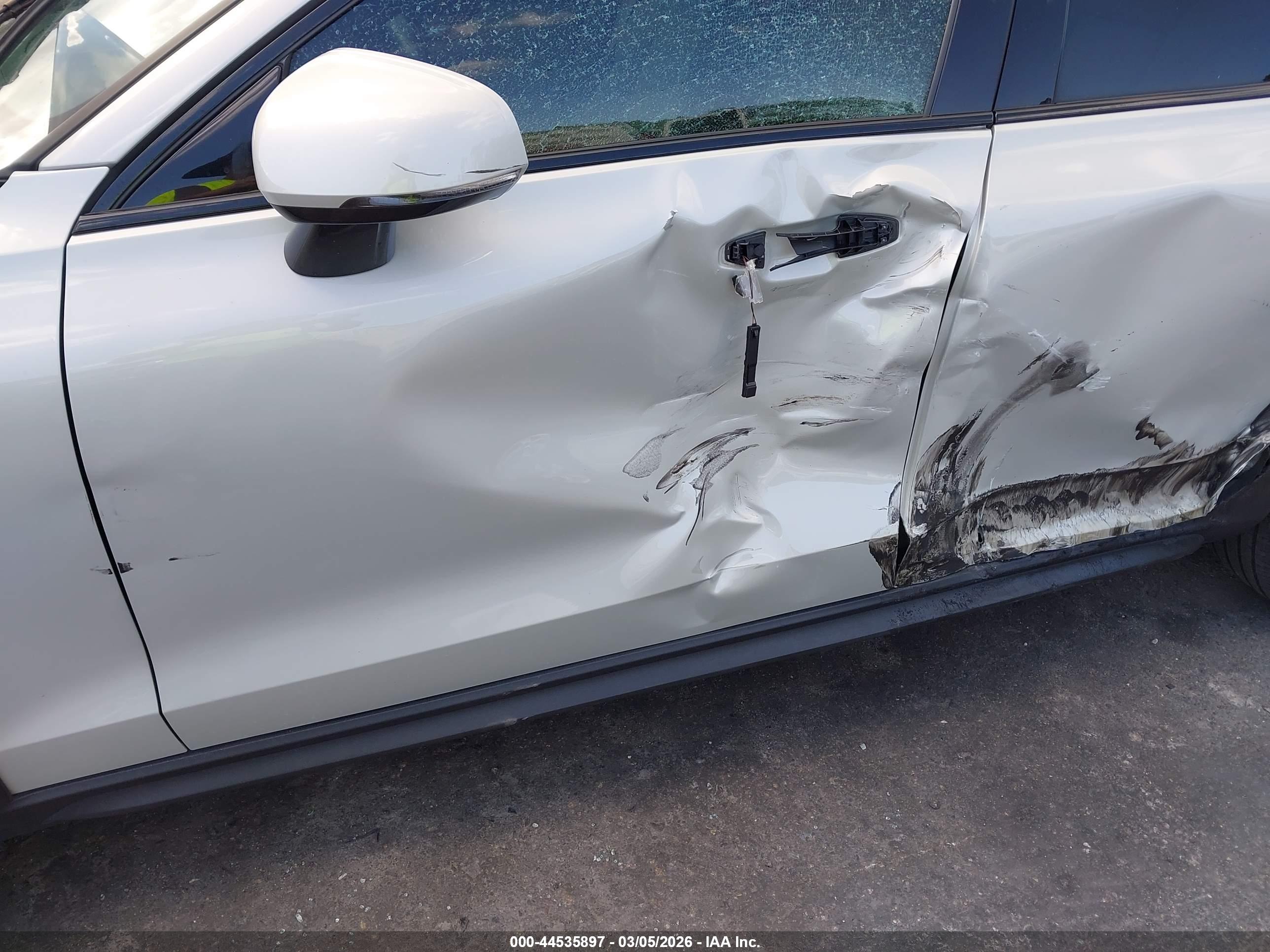 VOLVO V60 image 6
