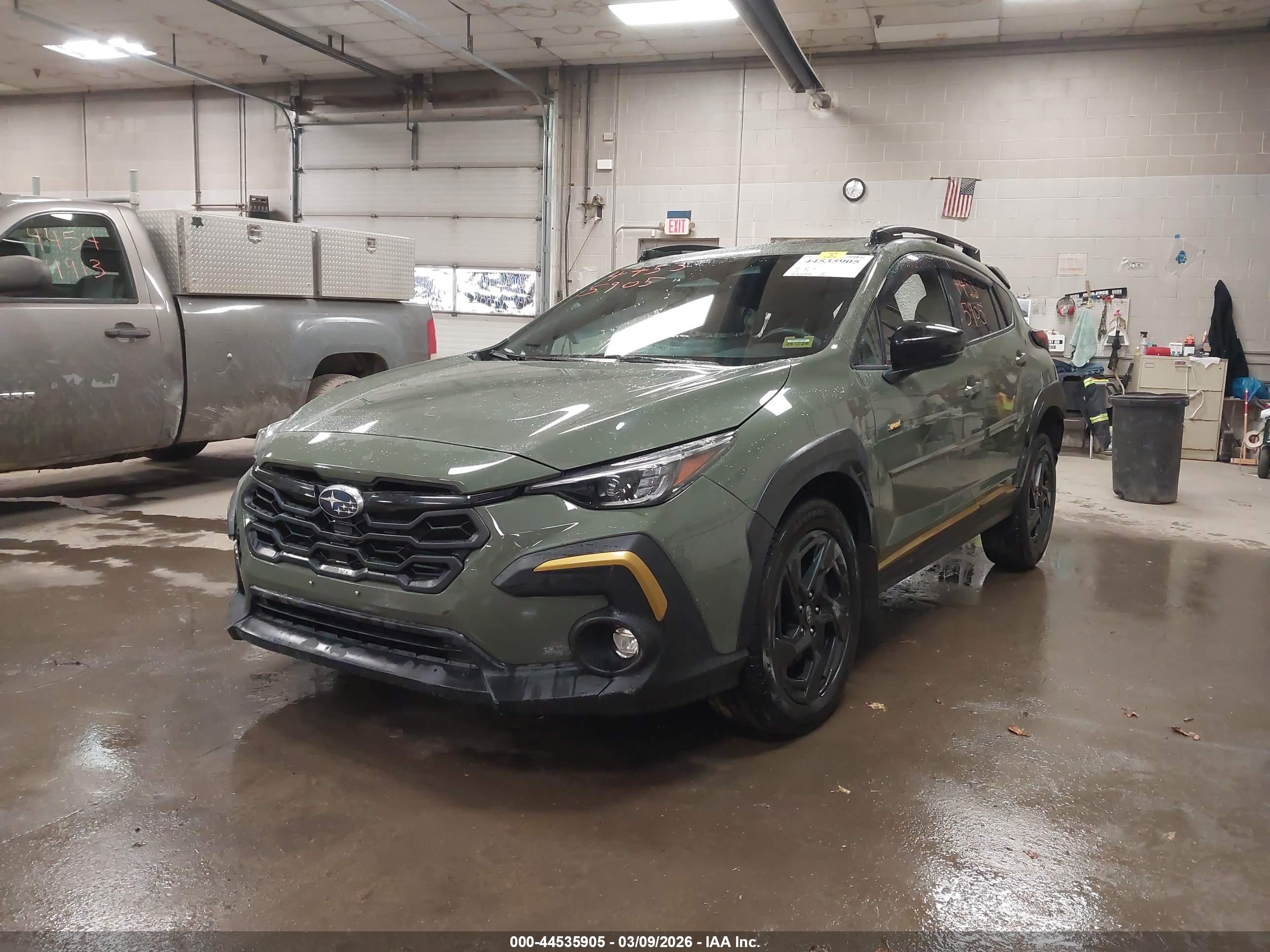 SUBARU CROSSTREK image 2