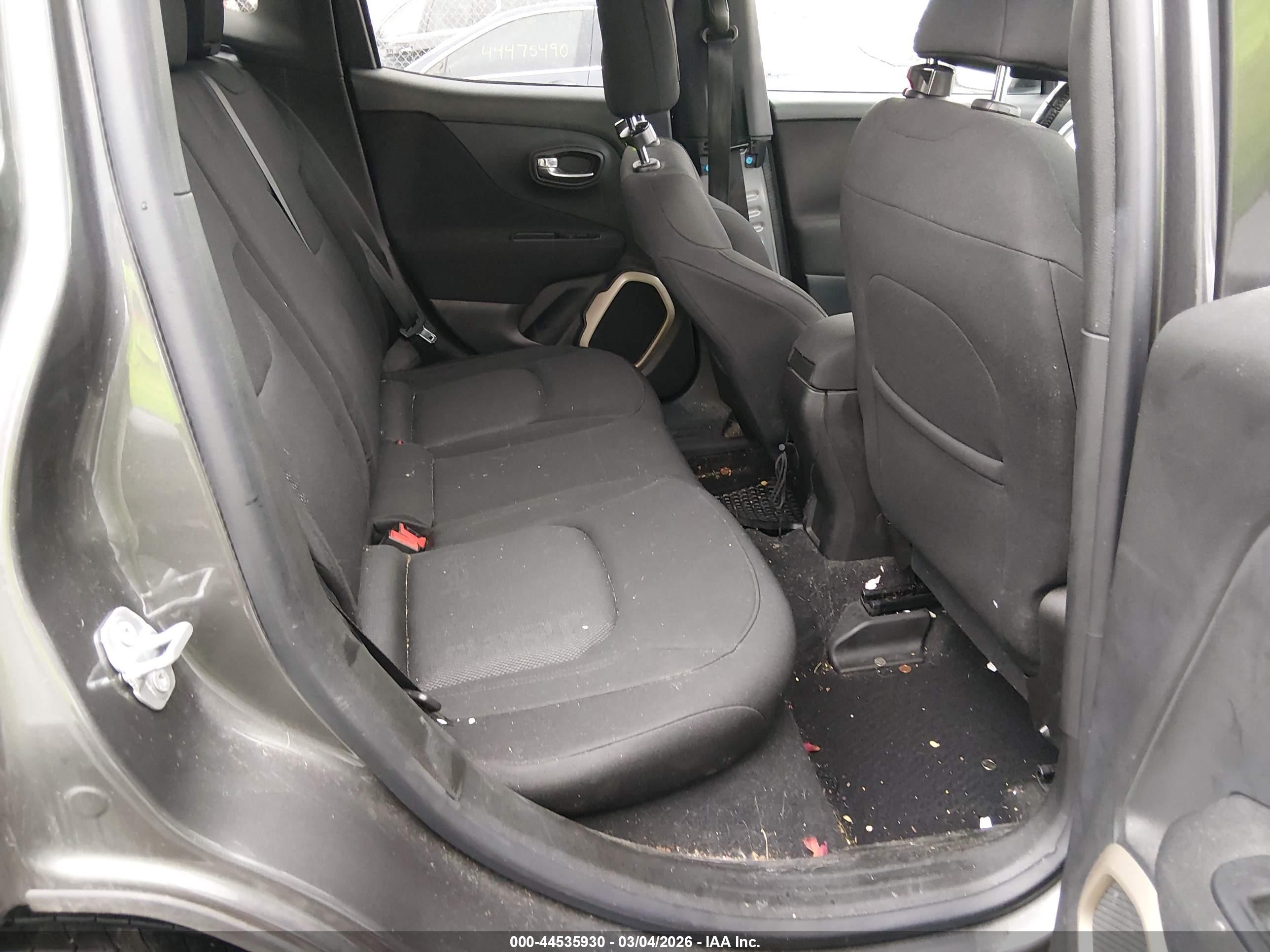 JEEP RENEGADE image 8