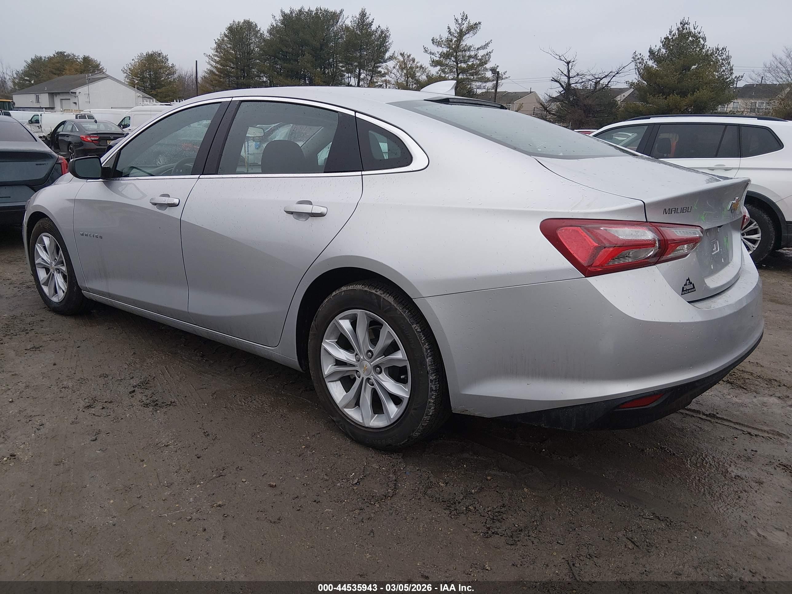 CHEVROLET MALIBU image 3