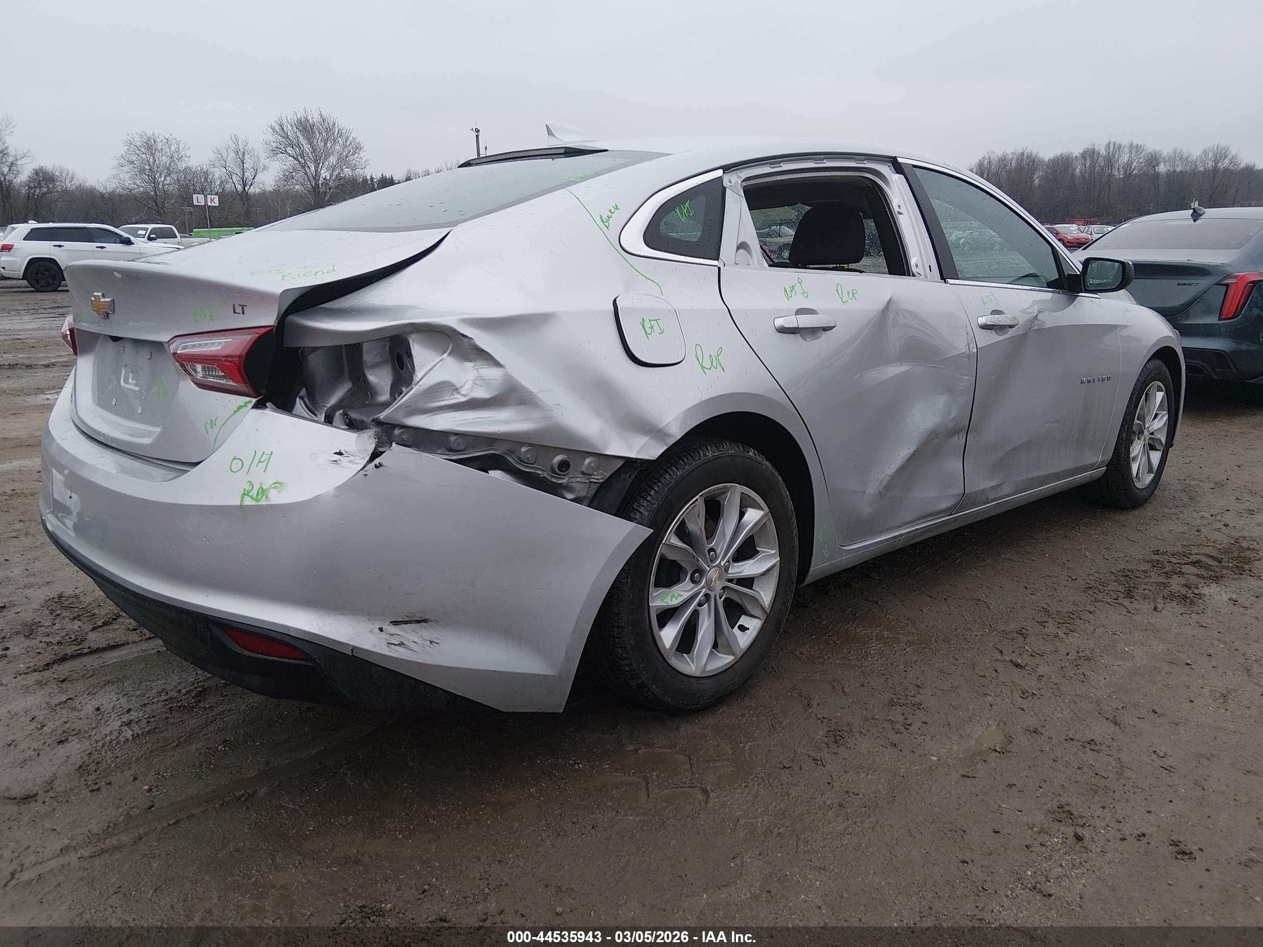 CHEVROLET MALIBU image 4