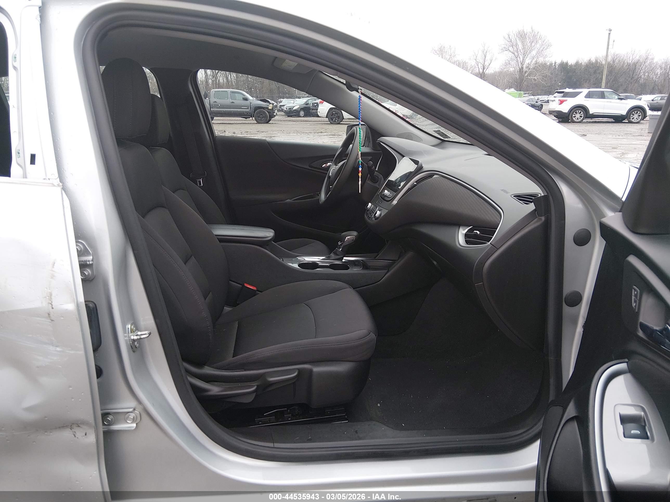 CHEVROLET MALIBU image 5