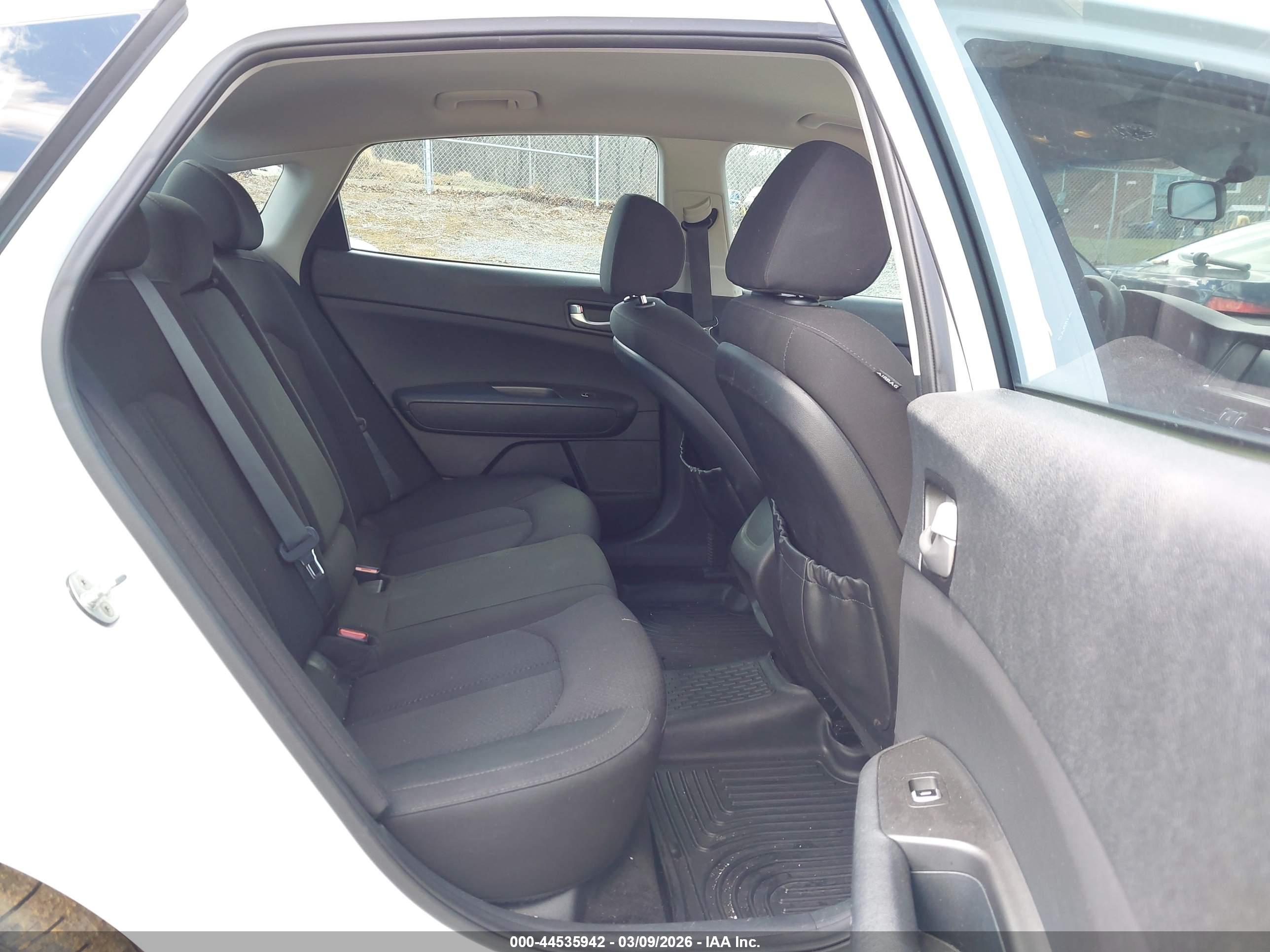 KIA OPTIMA image 8