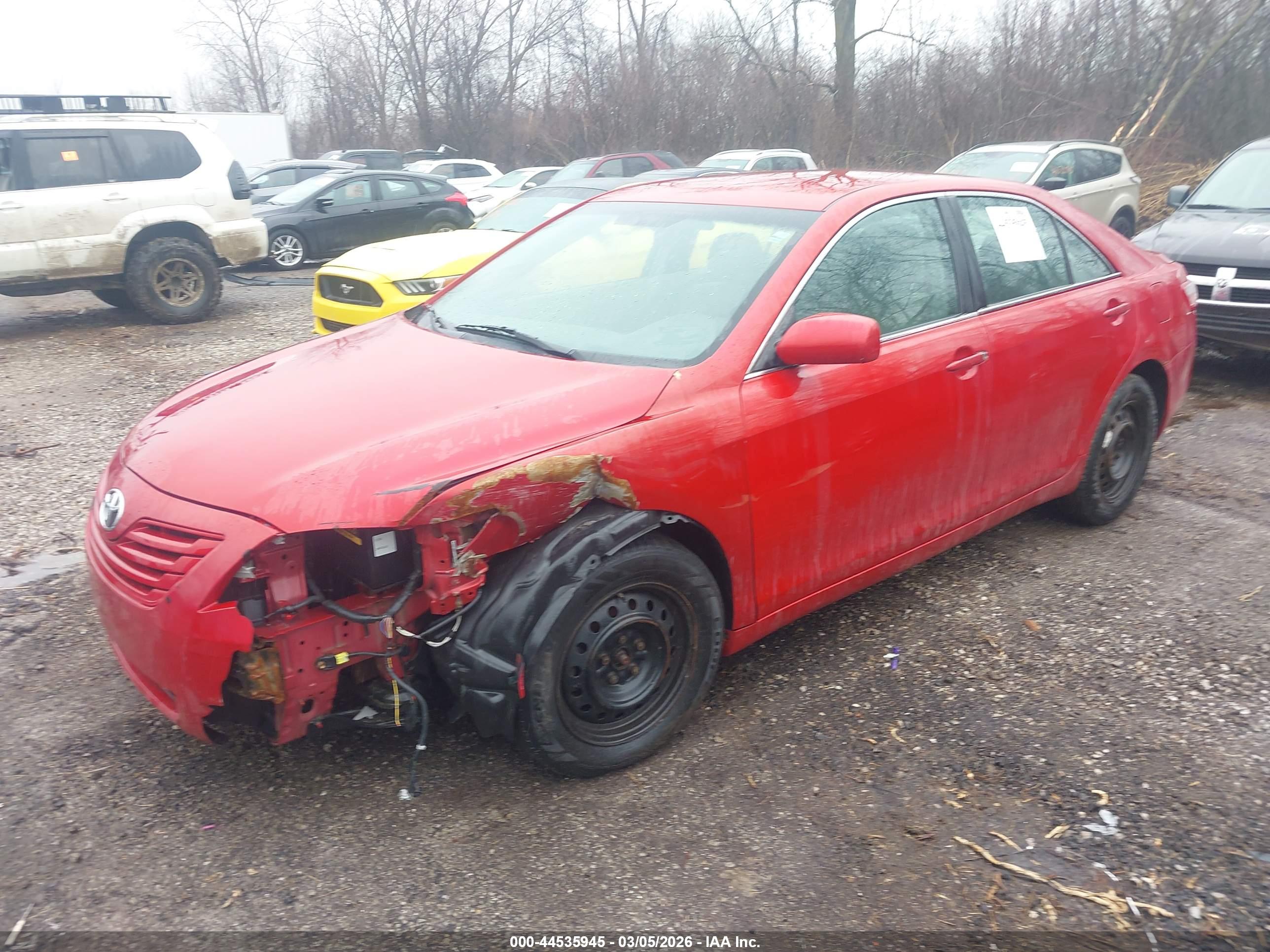 TOYOTA CAMRY image 2