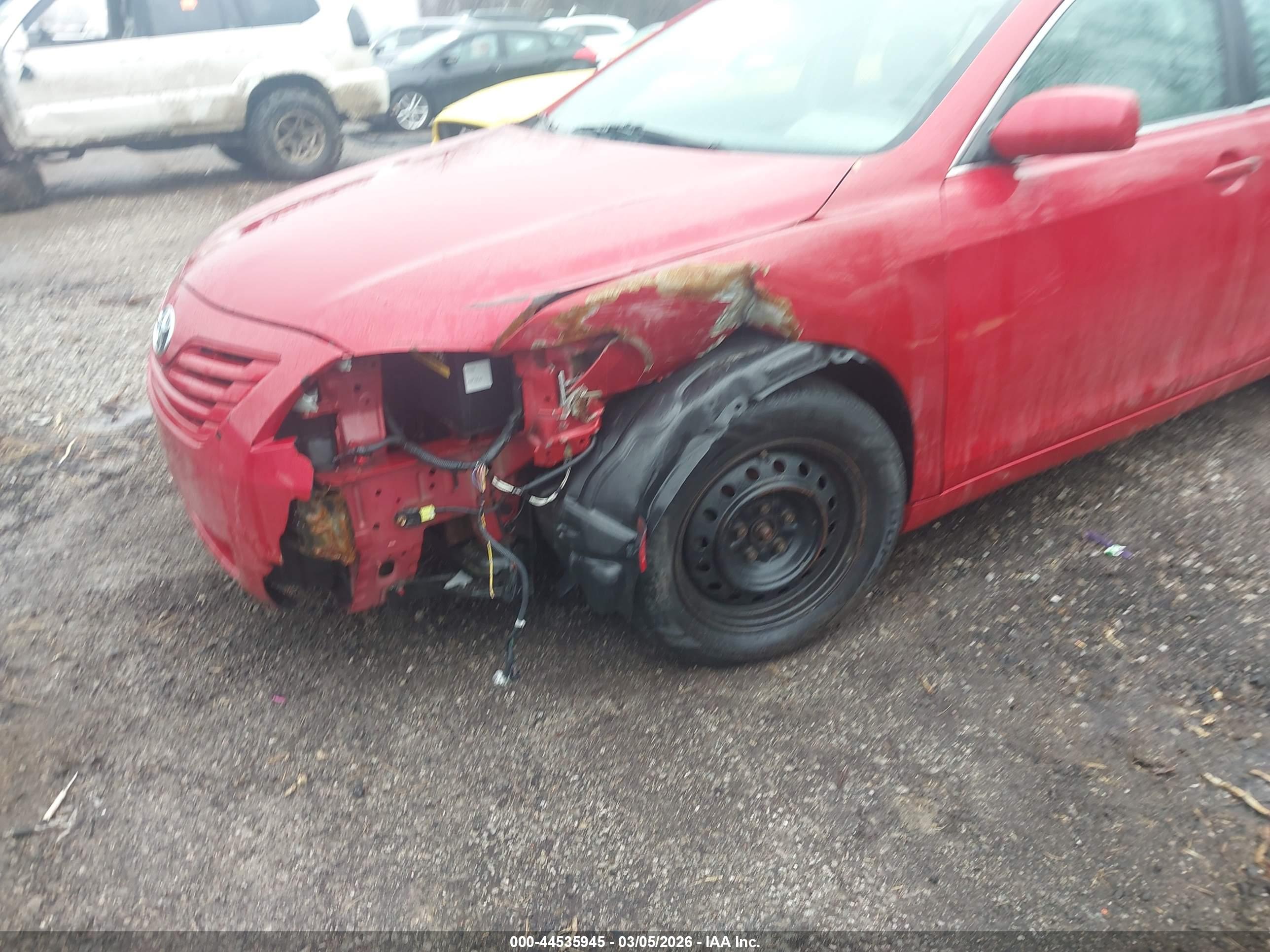 TOYOTA CAMRY image 6