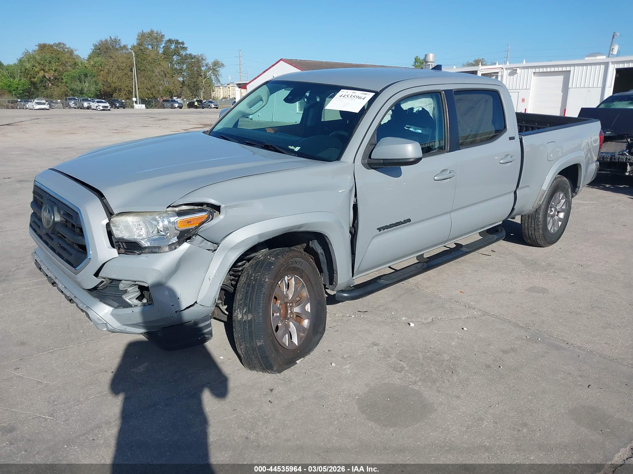 TOYOTA TACOMA image 2
