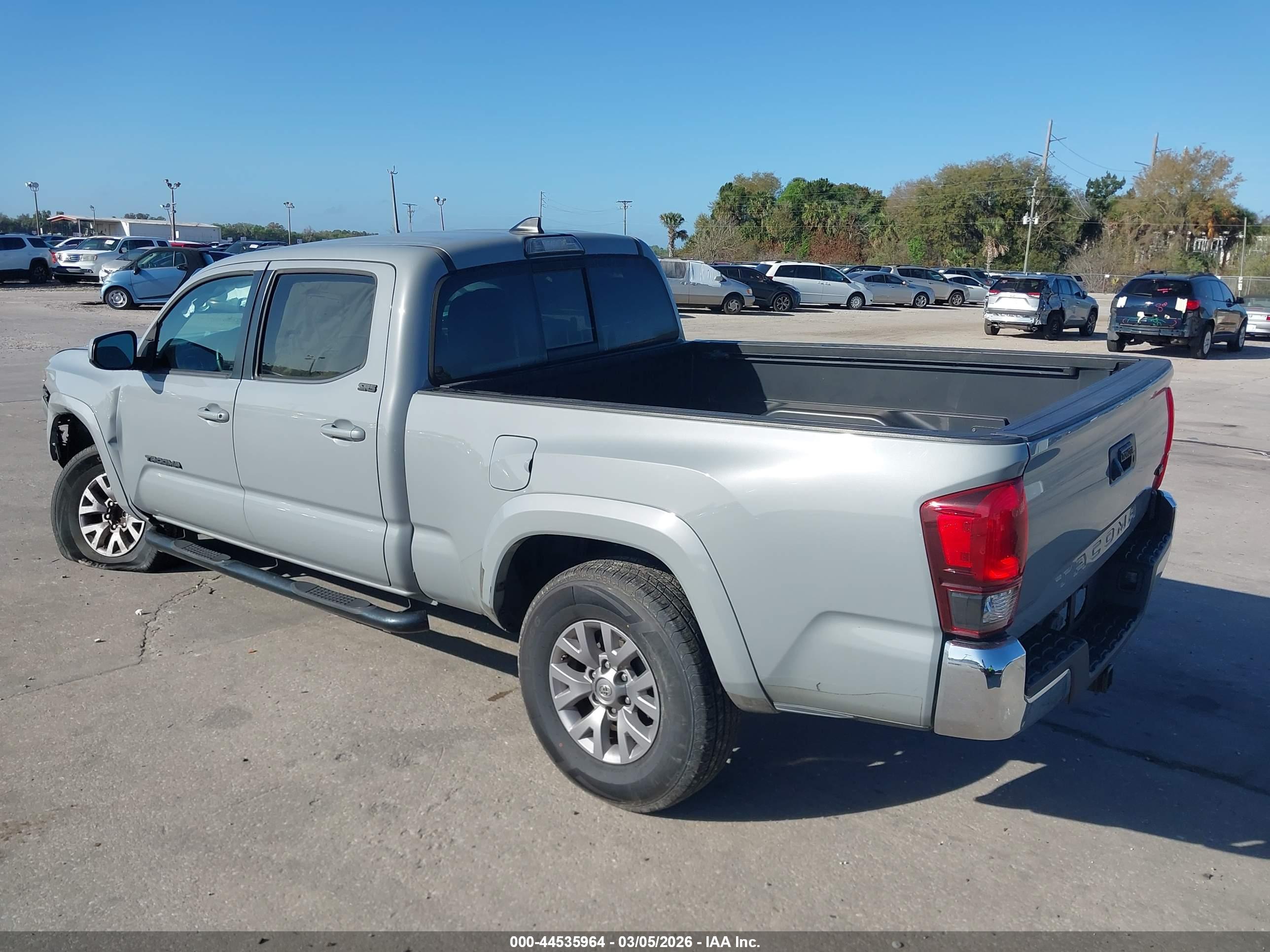 TOYOTA TACOMA image 3