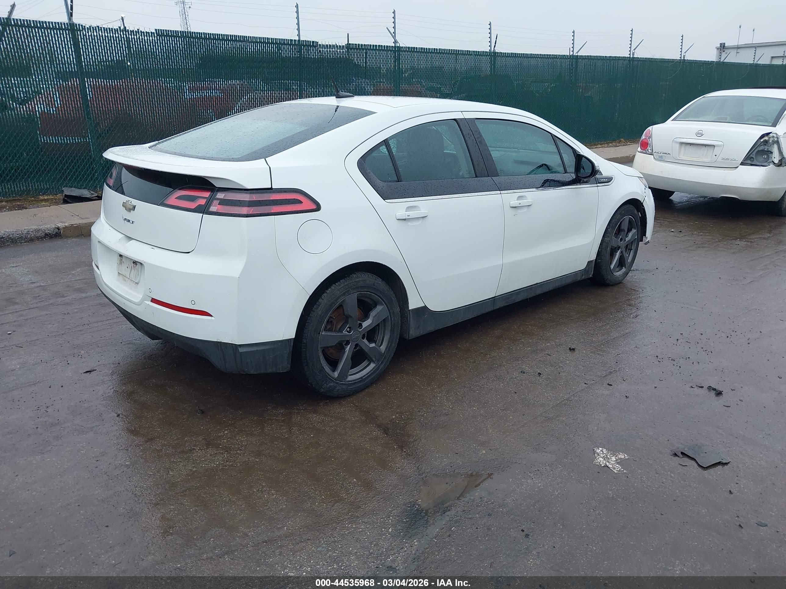 CHEVROLET VOLT image 4