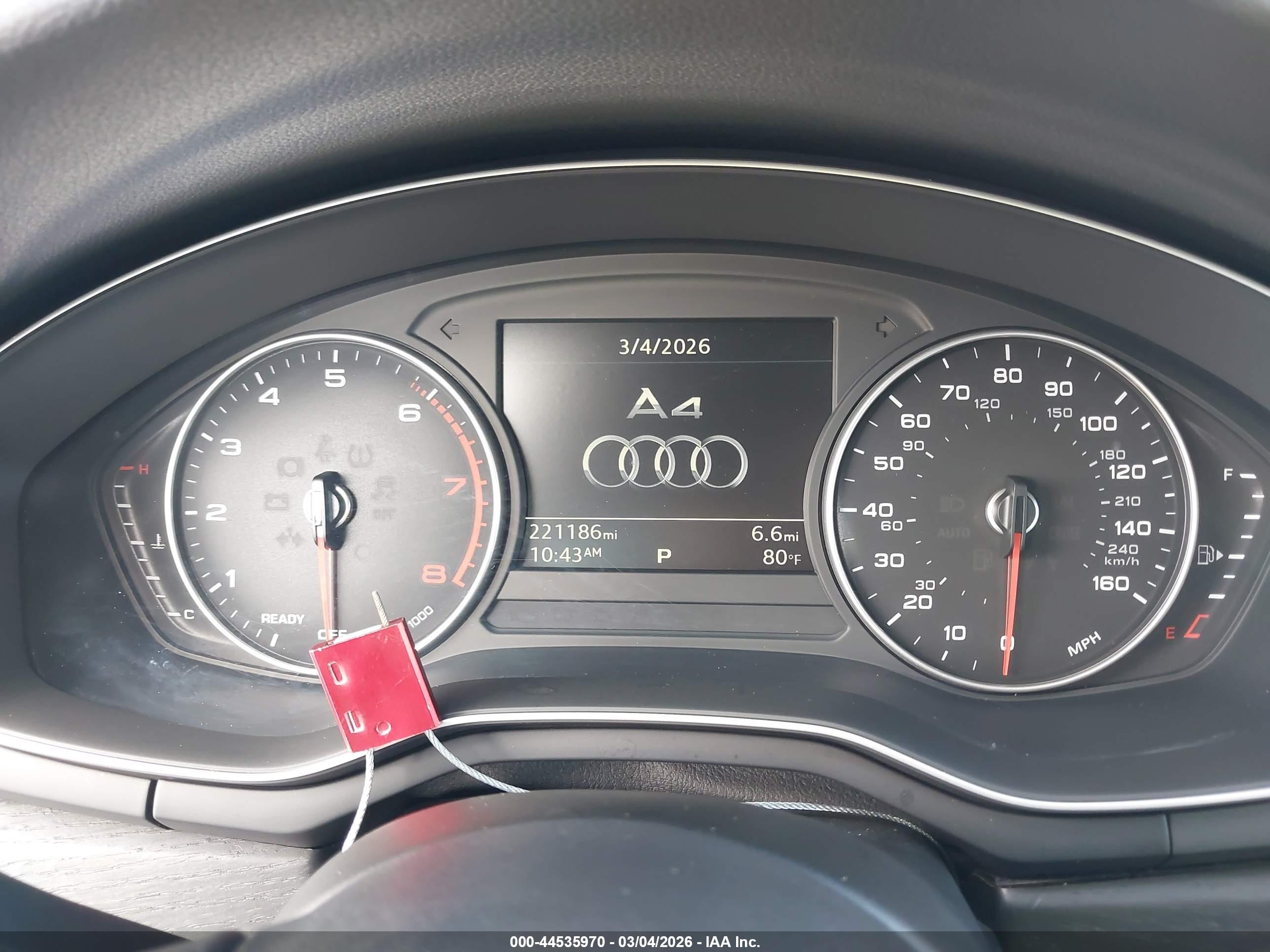 AUDI A4 image 7