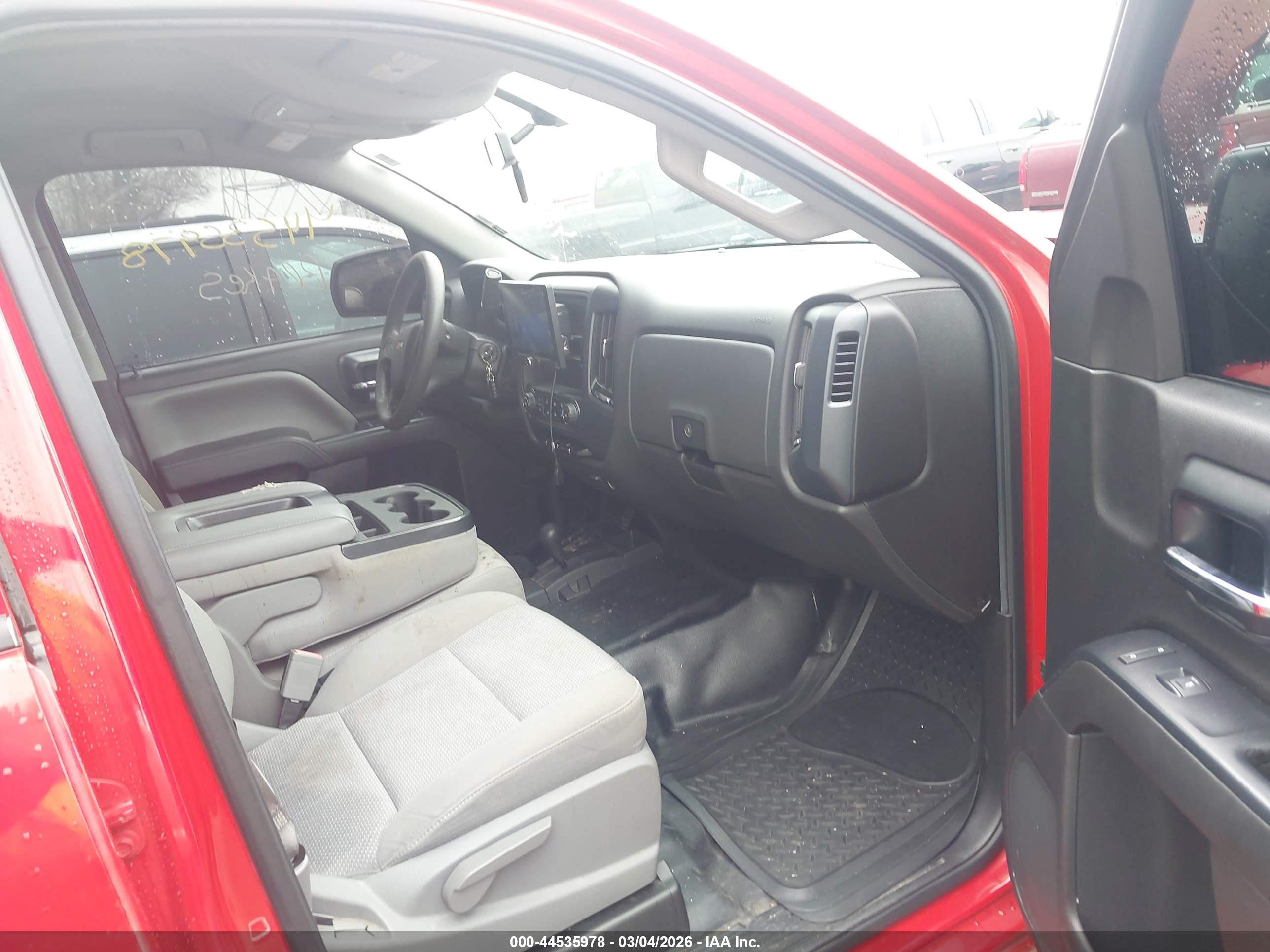 CHEVROLET SILVERADO image 5