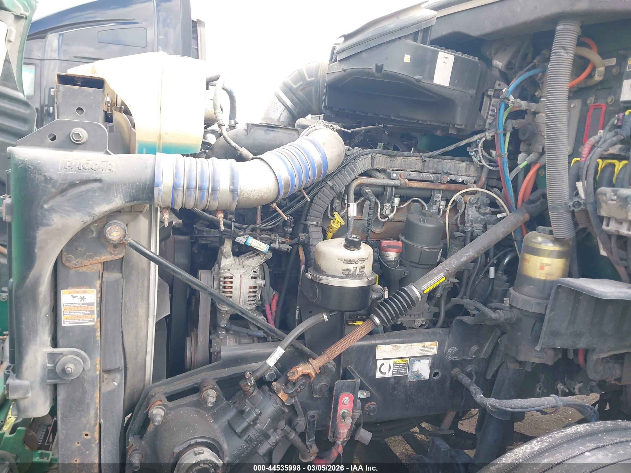PETERBILT 579 image 10