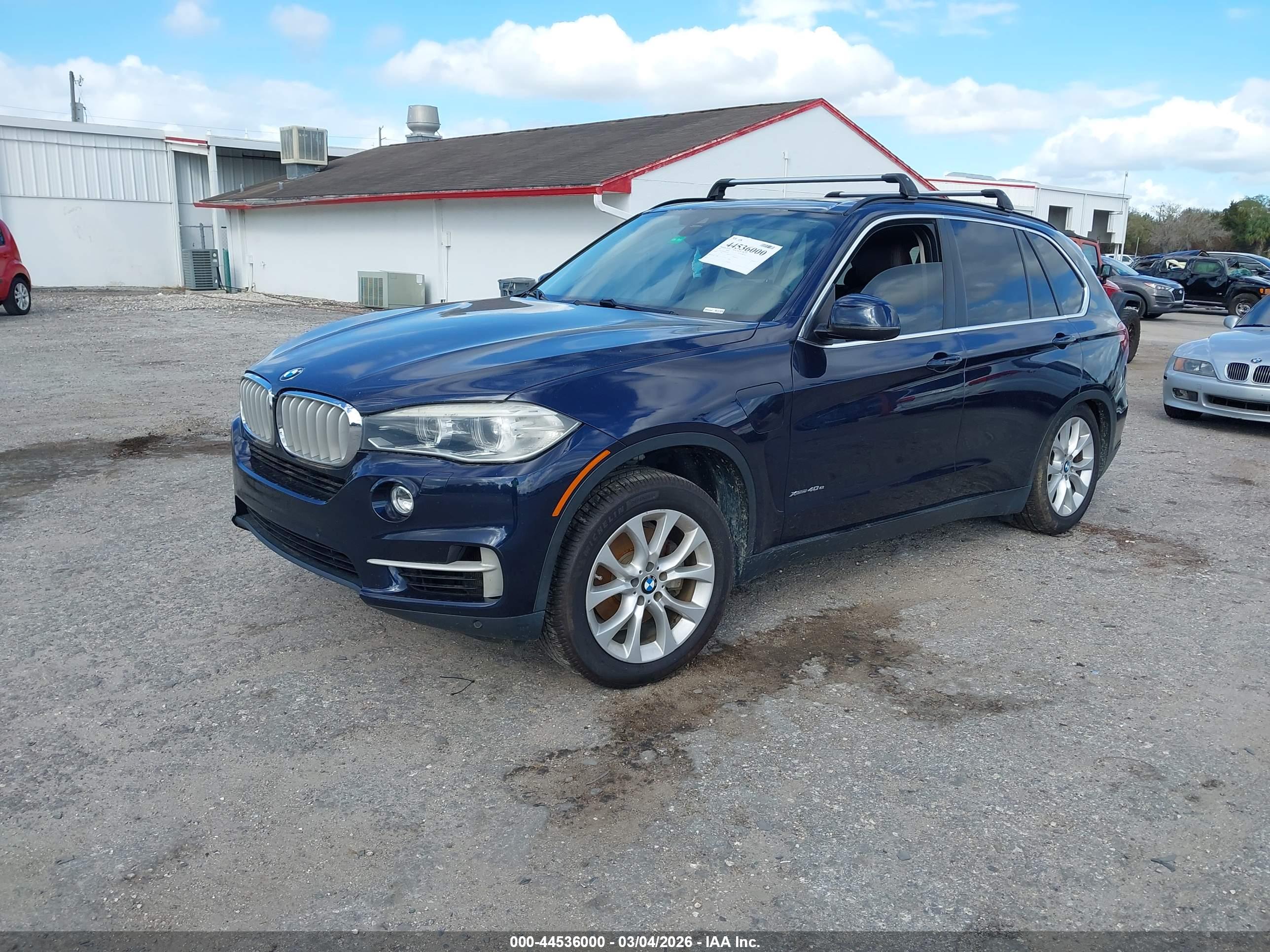 BMW X5 image 2