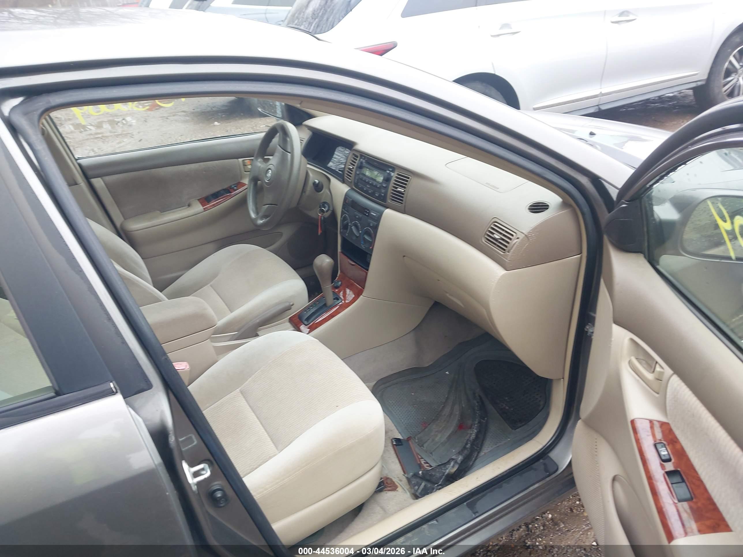 TOYOTA COROLLA image 5