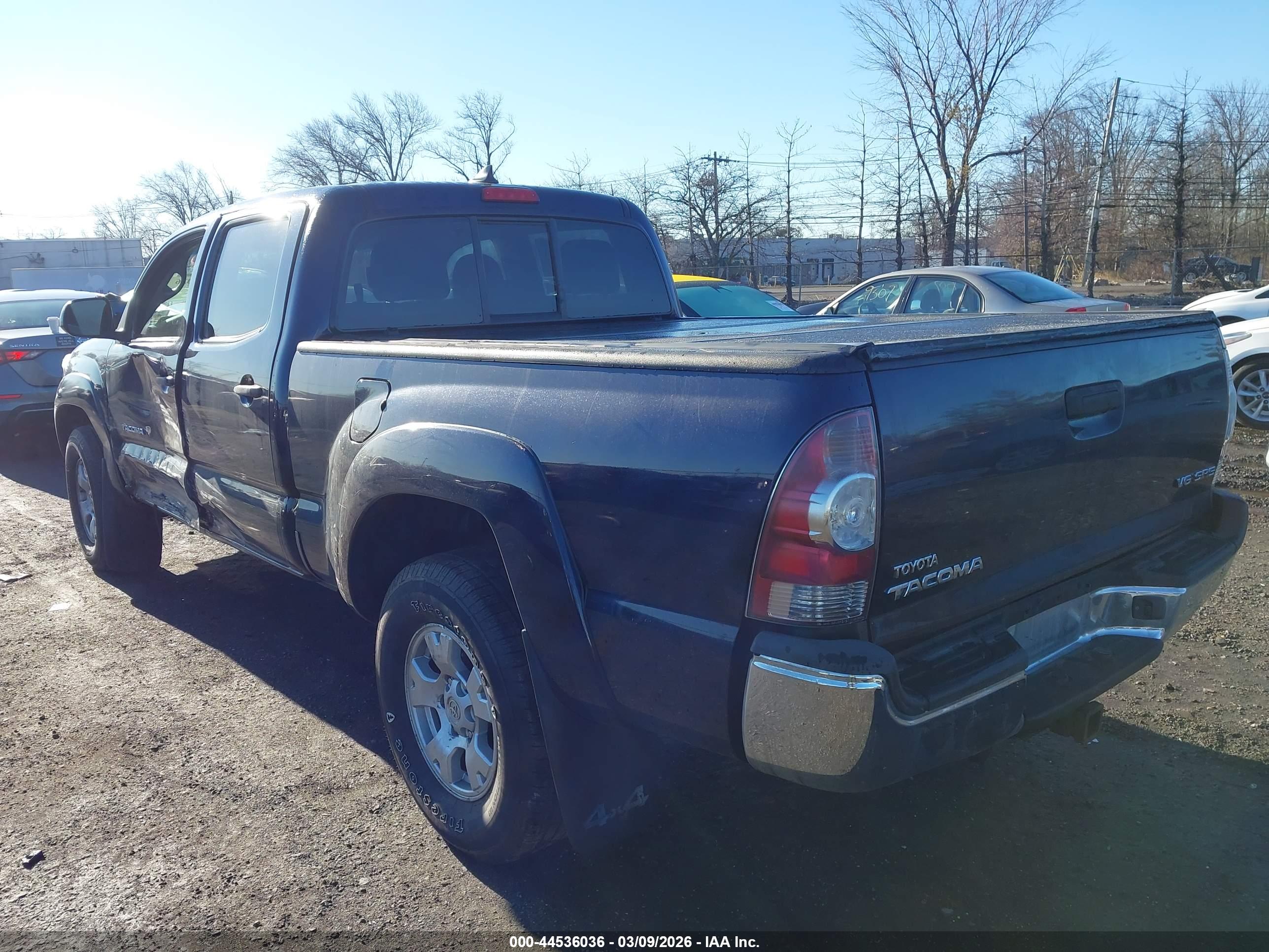 TOYOTA TACOMA image 3