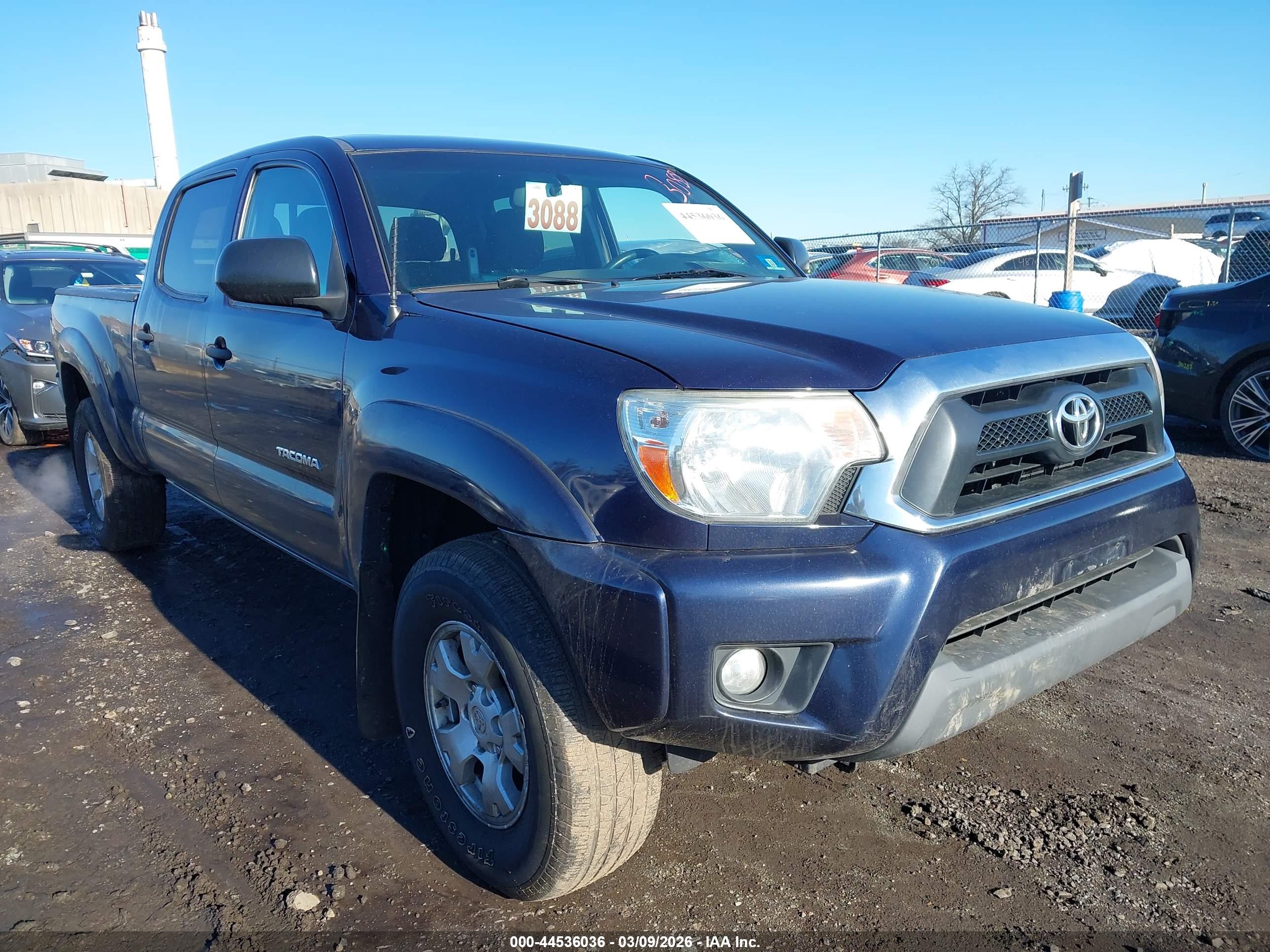TOYOTA TACOMA image 6