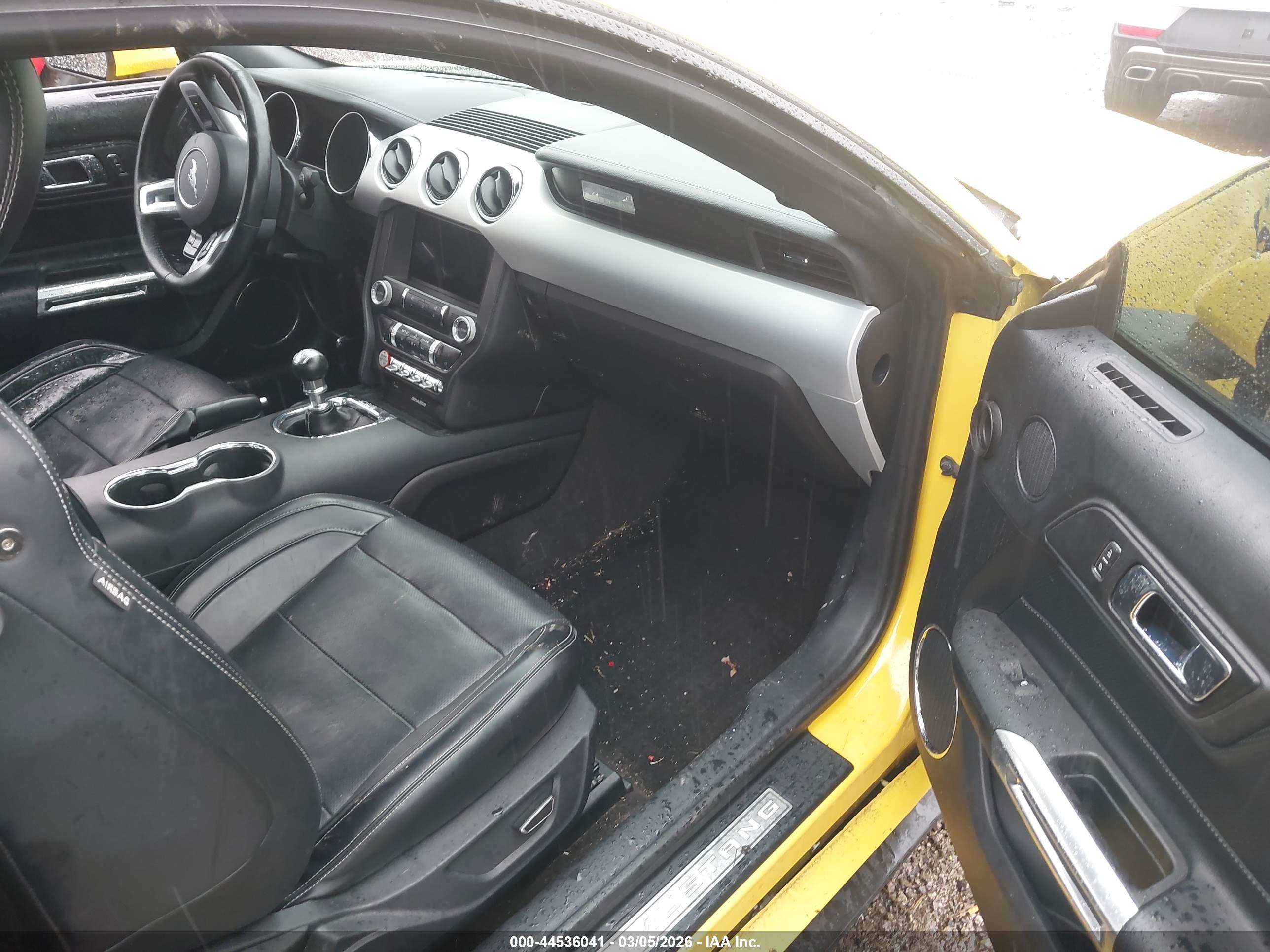 FORD MUSTANG image 5